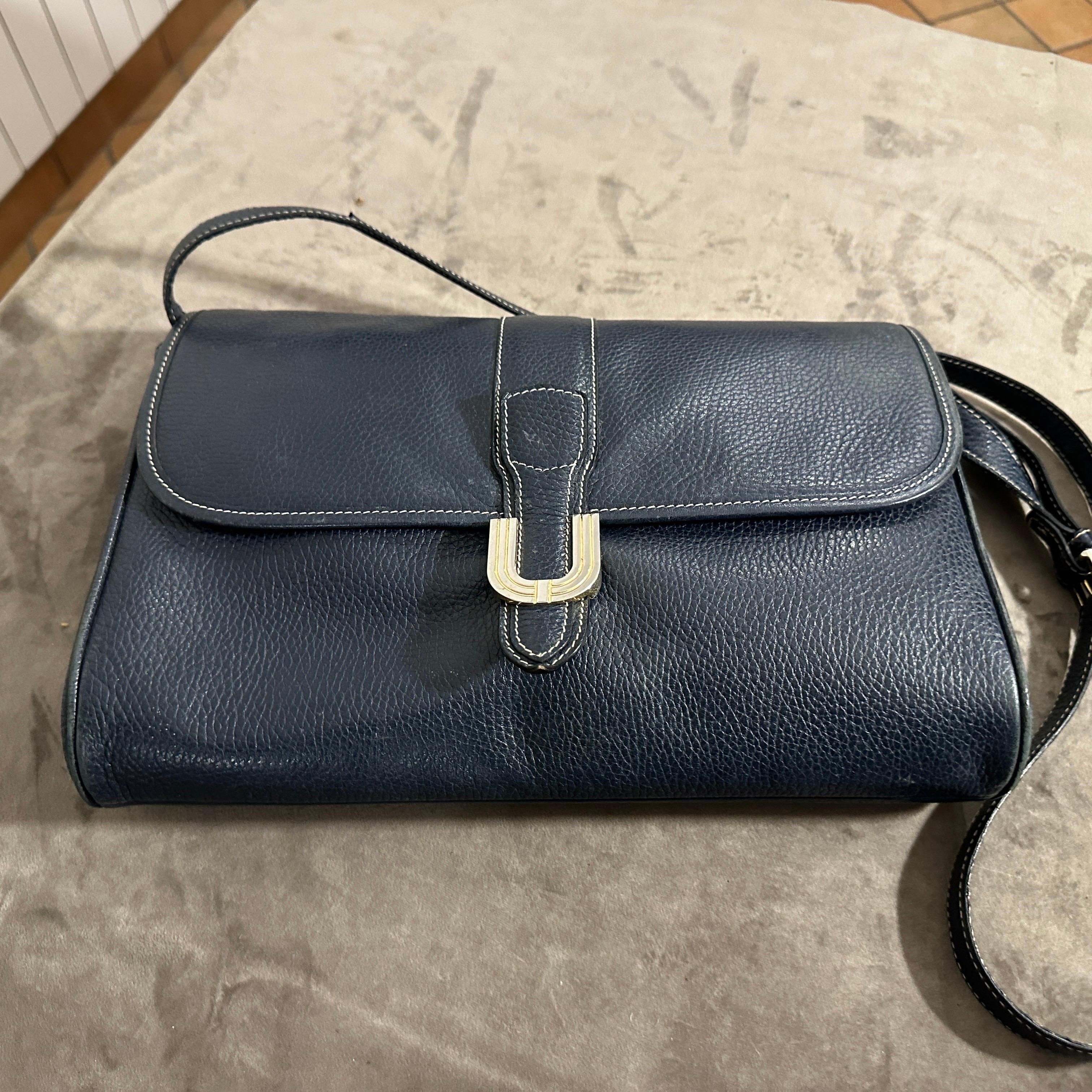 Sac à bandoulière en cuir bleu vintage des années 1980 d'Emanuel Ungaro Pour femmes en vente