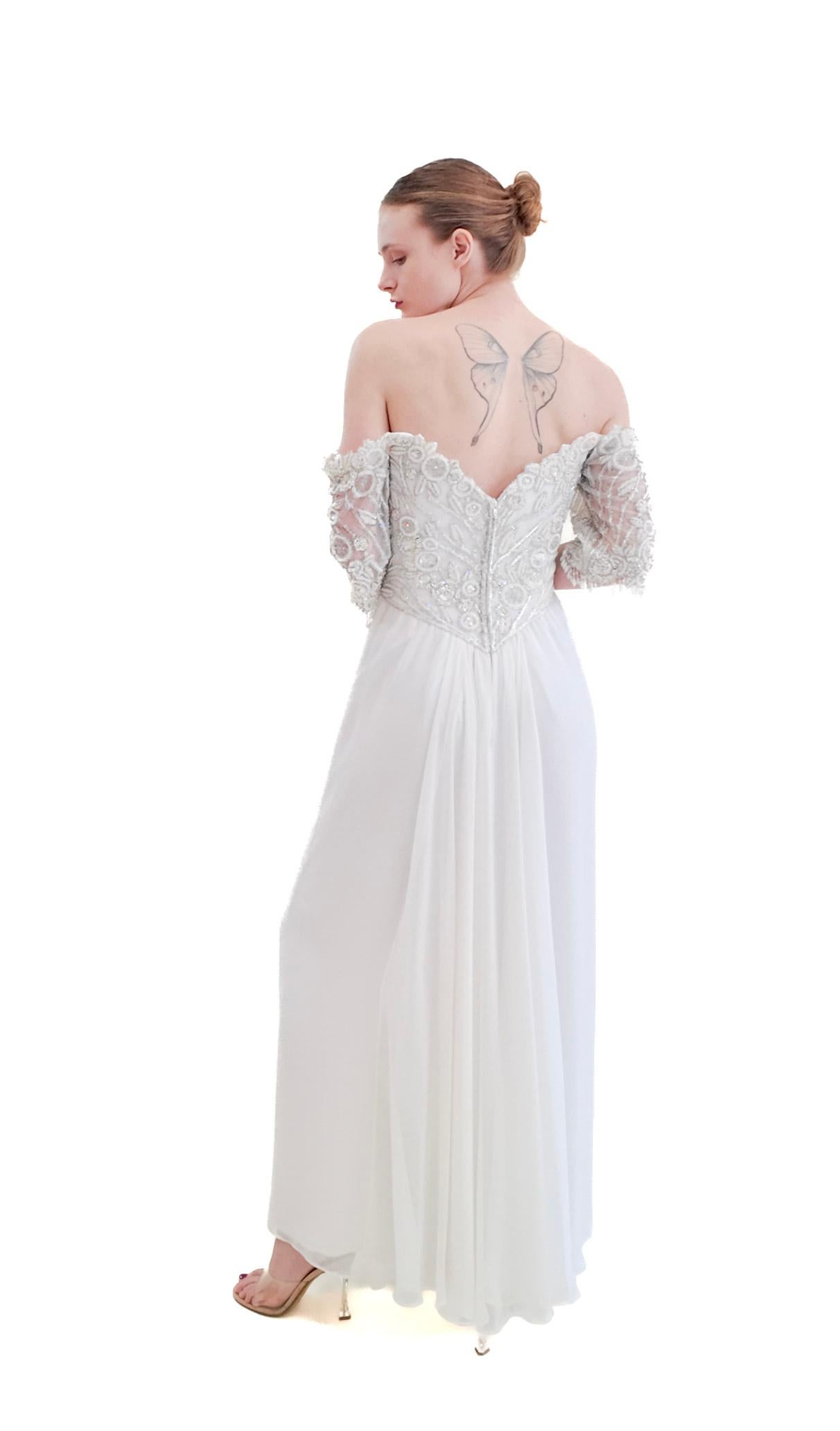 1980's Vintage Bob Mackie White Gown with White Beaded Bodice In Good Condition For Sale In Los Angeles, CA