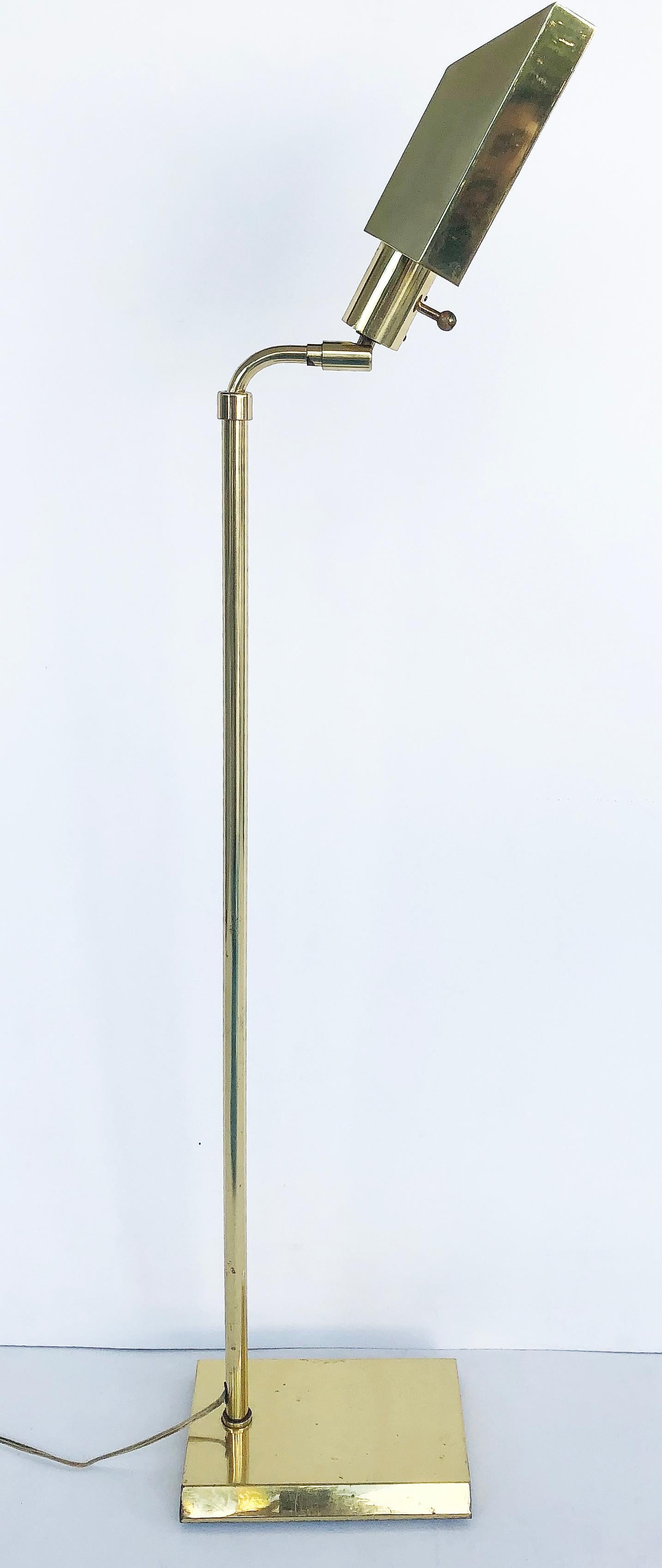 Modern 1980s Vintage Brass Plated Adjustable Height Floor Lamp, Pivoting Light For Sale
