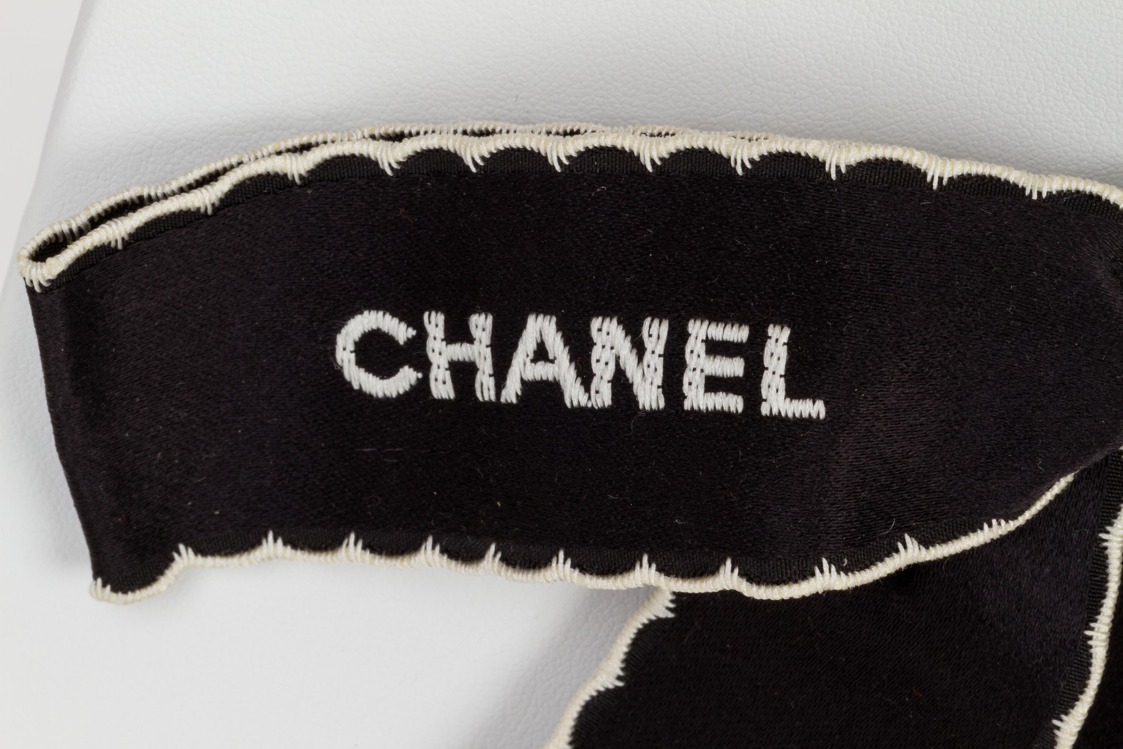 chanel bow