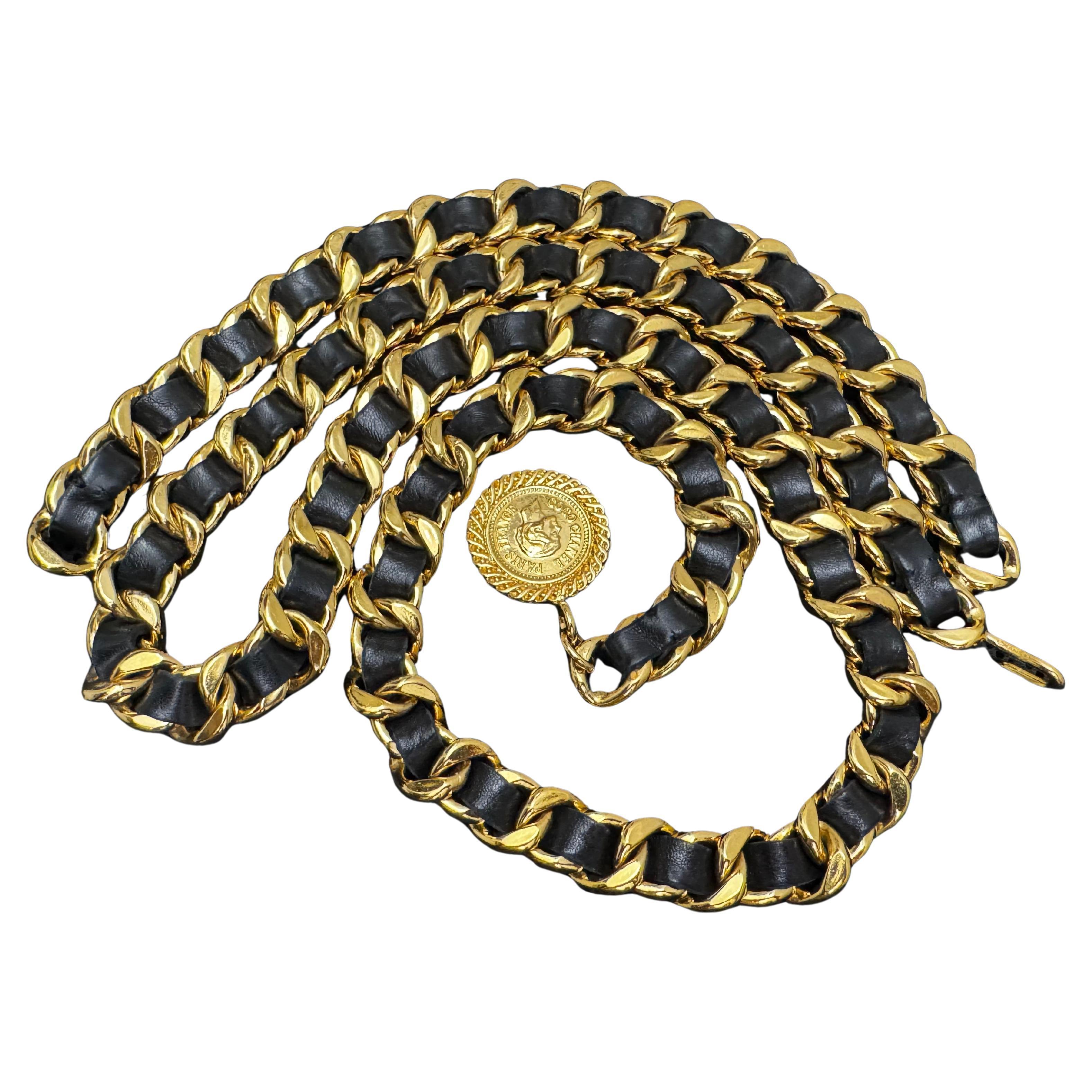 1980 Vintage CHANEL COCO Ceinture Cuir Chaine Noir Or Unisexe en vente