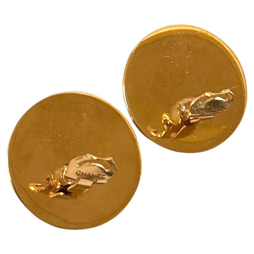 1980s Vintage CHANEL Gold Toned Bull Clip On Earrings For Sale 3