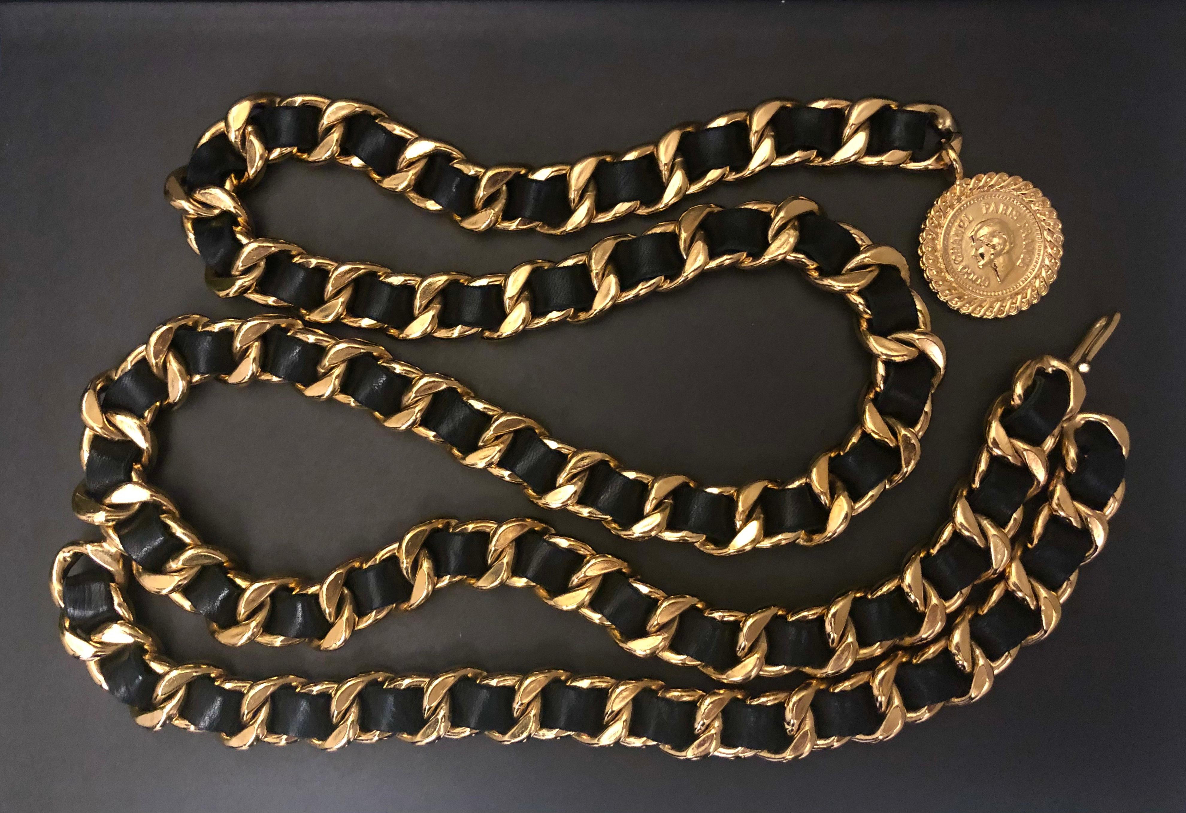 1980s Vintage CHANEL Gold Toned Chain Leather Belt 1