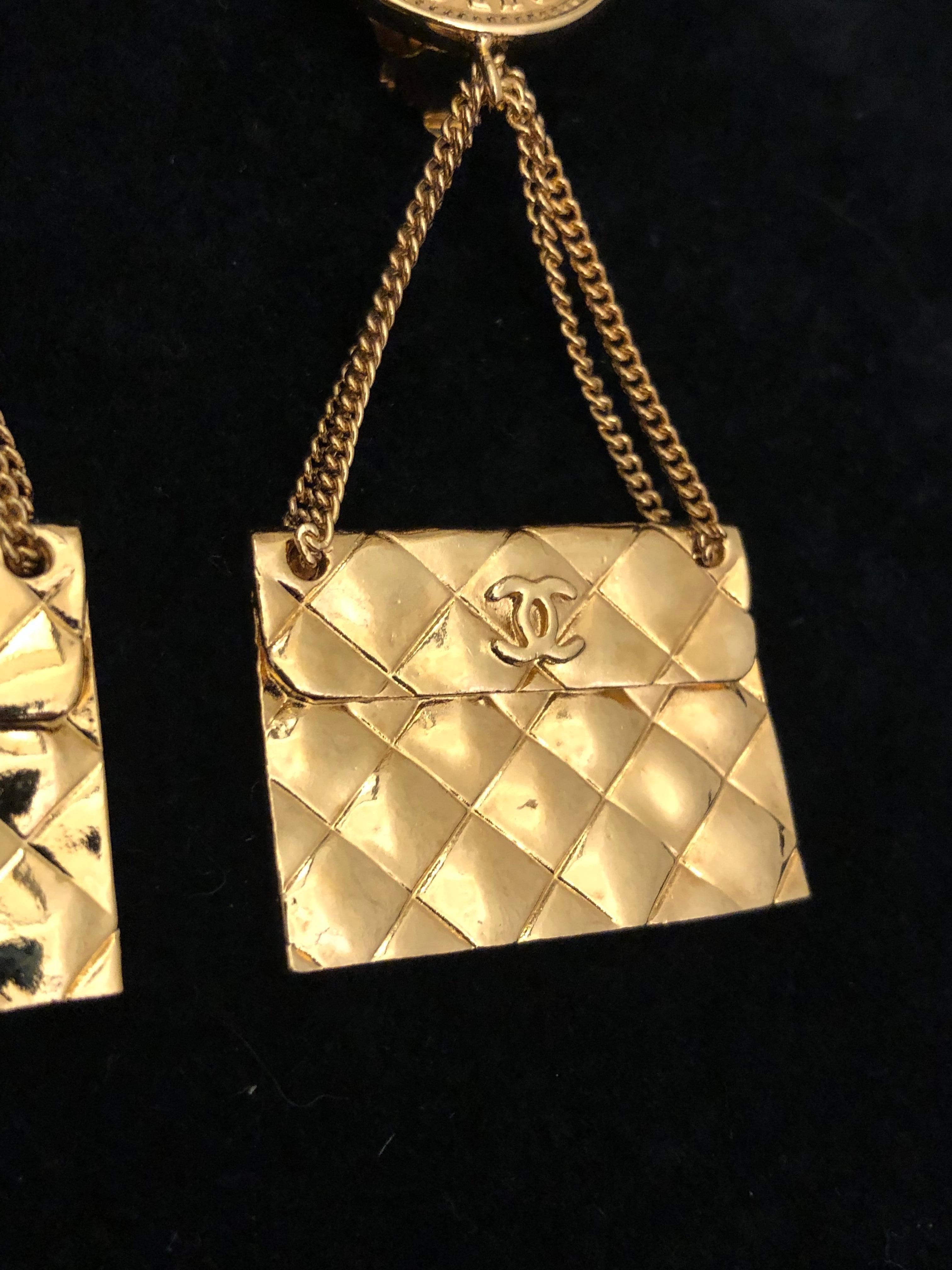 Women's 1980s Vintage Chanel Gold Toned Quilted Flap Bag Dangle Clip On Earrings 