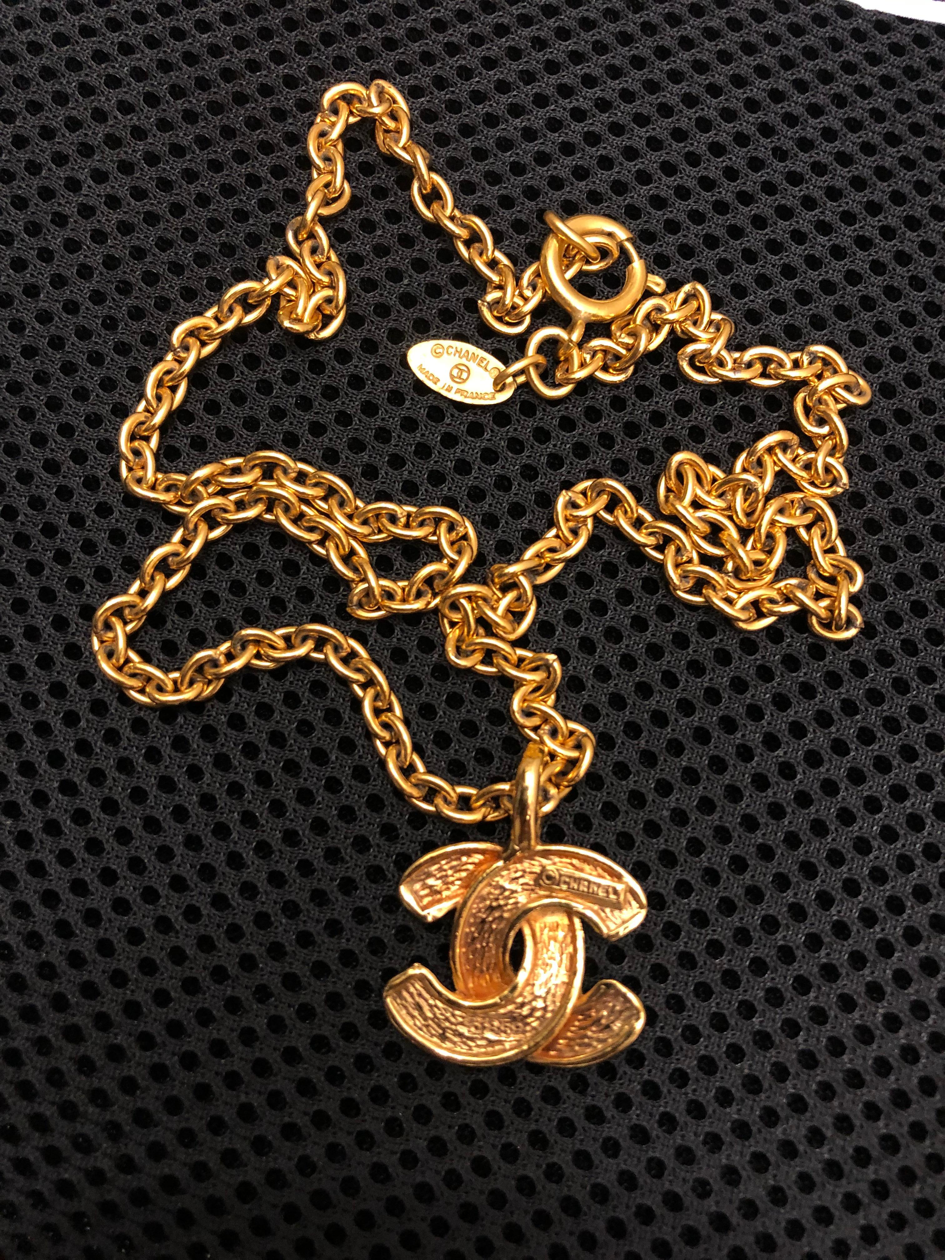 chanel necklace small