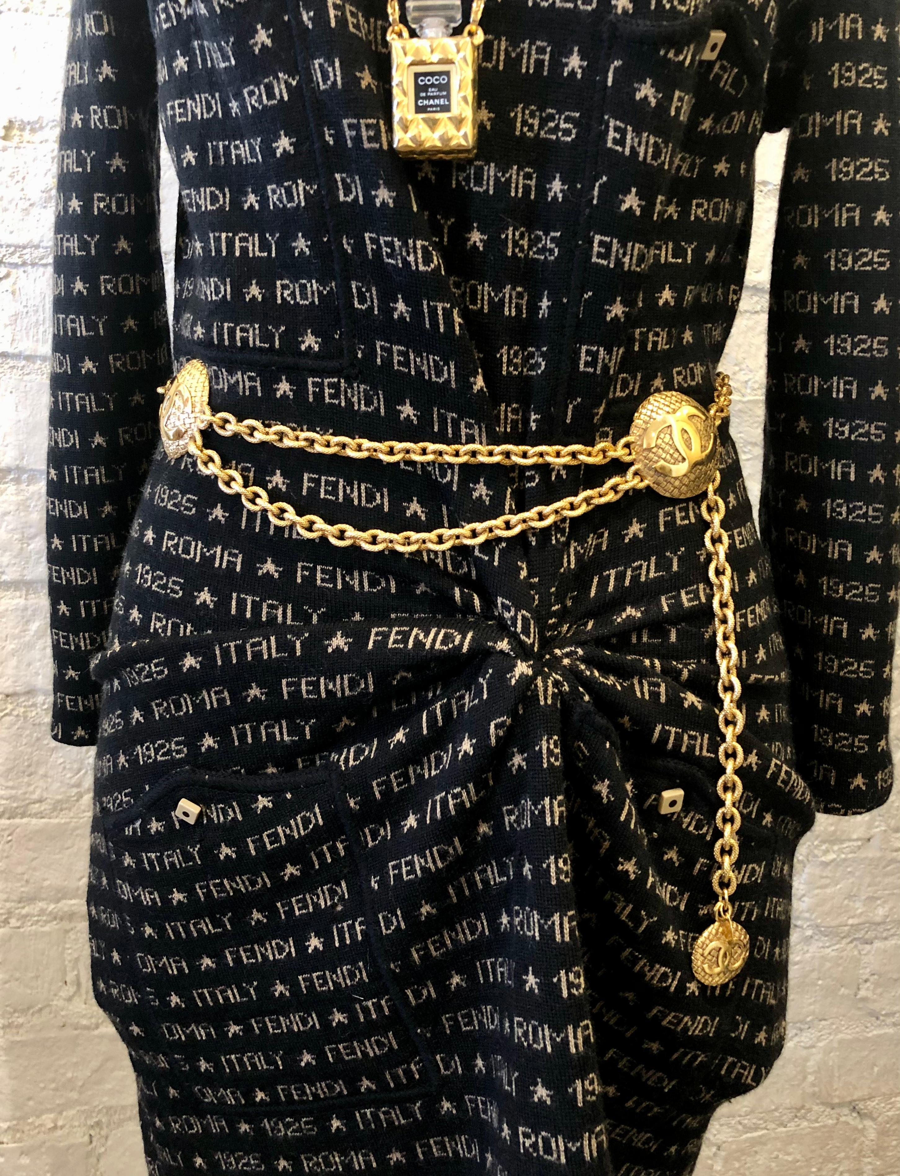 1980s Vintage CHANEL Gold Toned Tweed Medallion Chain Belt  For Sale 4