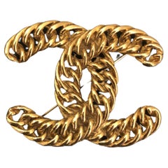 1980s Vintage CHANEL Massive Gold Toned CC Chain Brooch