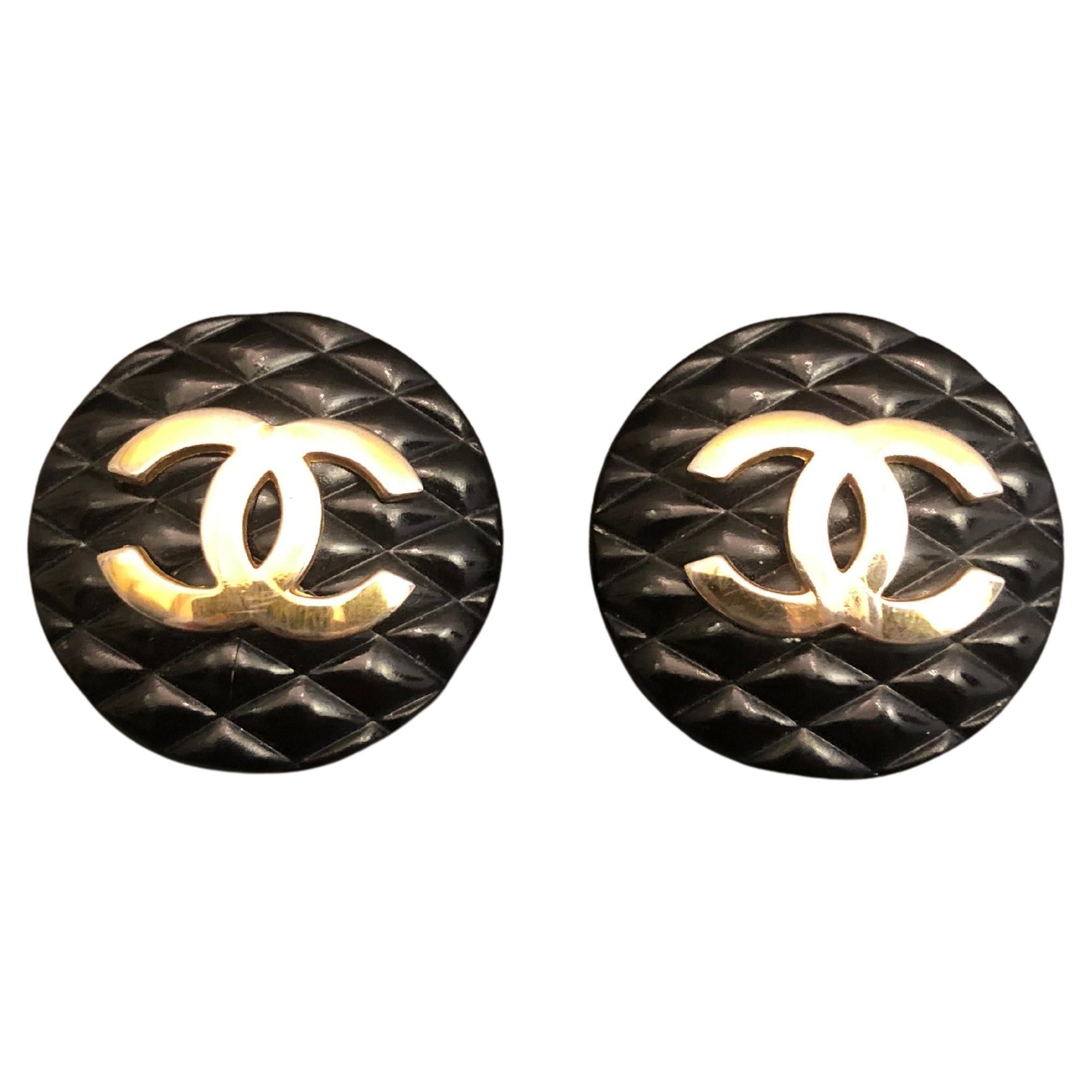 Vintage CHANEL Jumbo Quilted Resin Button Earrings Black Gold