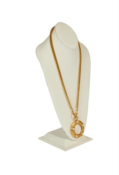 1980's Vintage Chanel Rare Pearls Magnifier Necklace