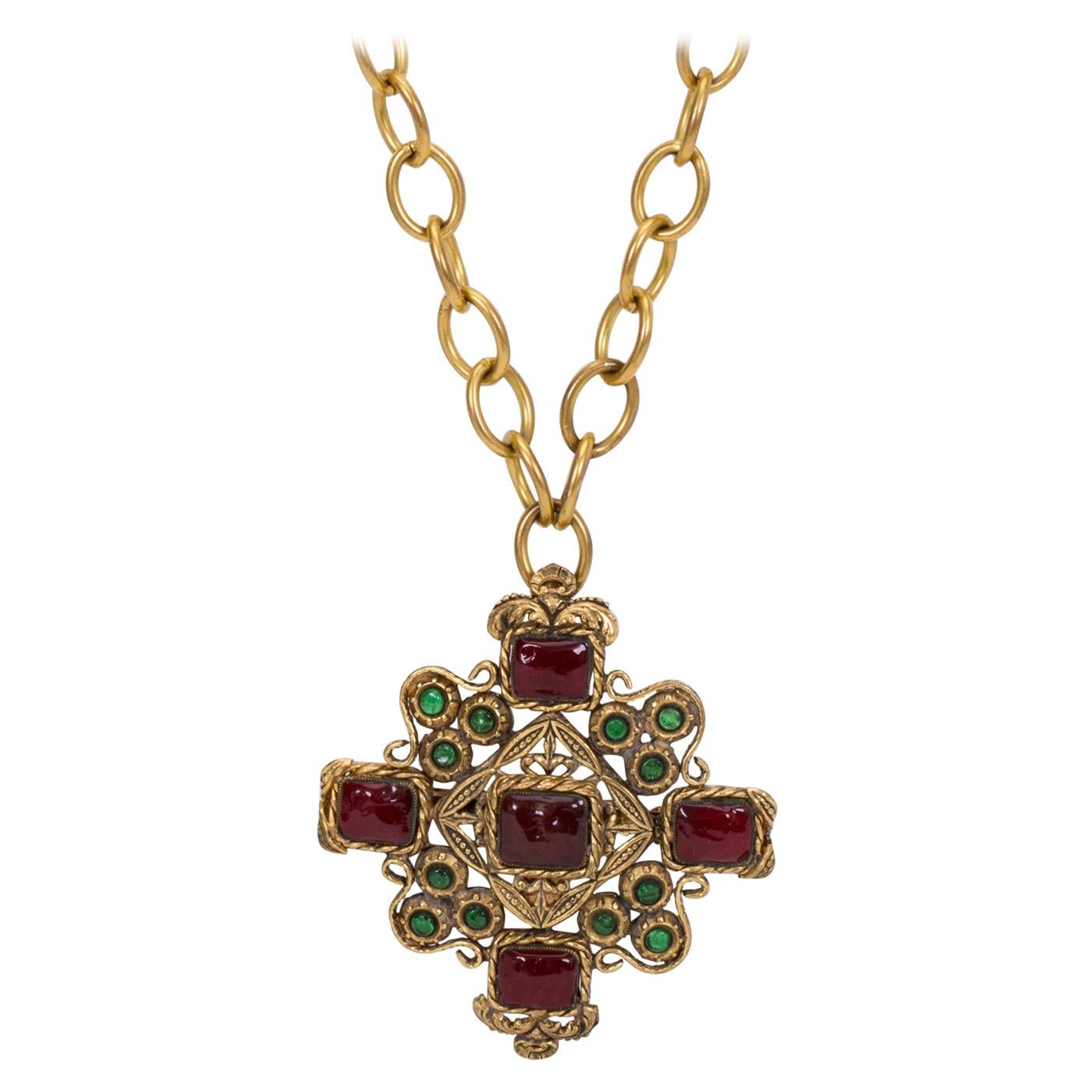 1980
s Vintage Chanel Runway Rare Gripoix Pendant, 1983