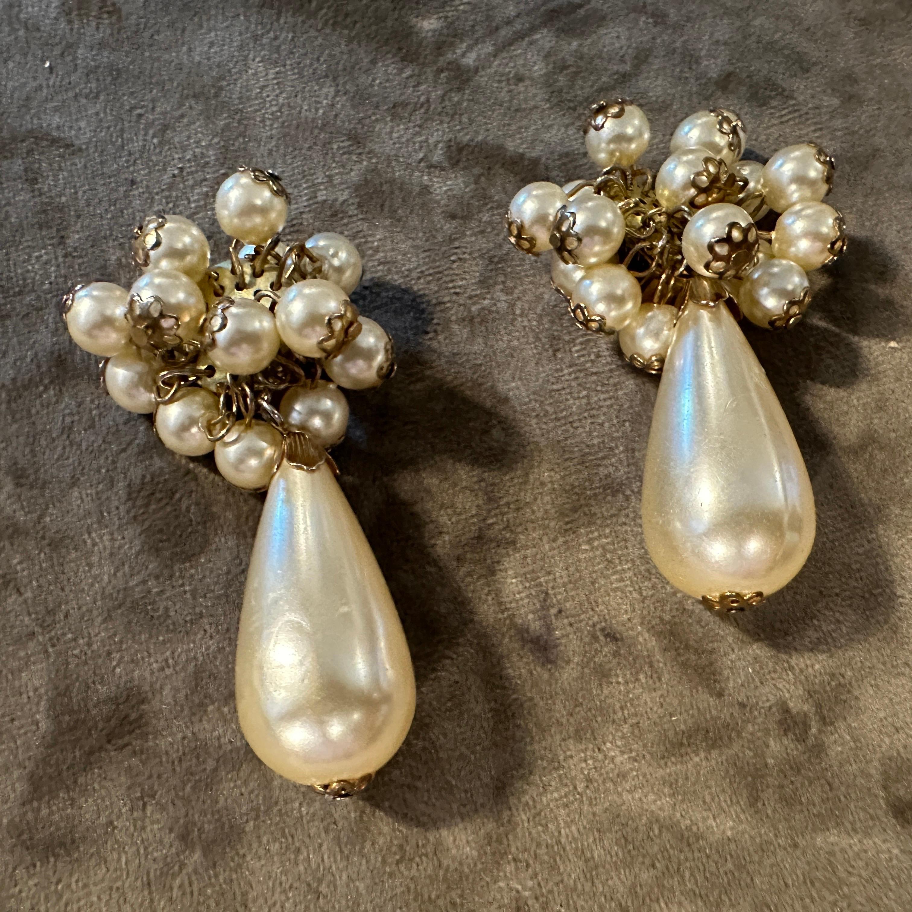 1980er Vintage Modeschmuck aus Messing und Kunstperlen  Italienische Clip-Ohrringe im Angebot 6