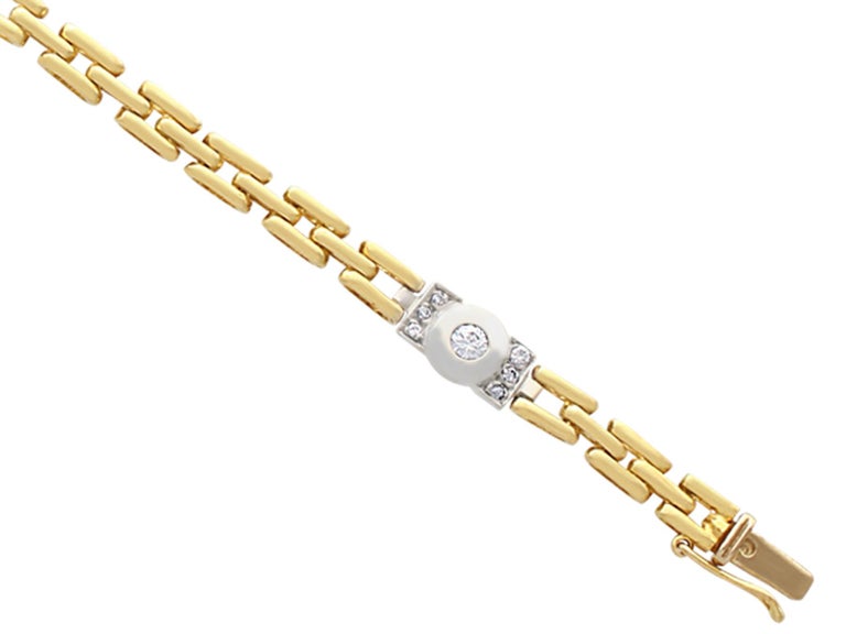 Vintage 1980s Diamond and Yellow Gold Bracelet For Sale 3
