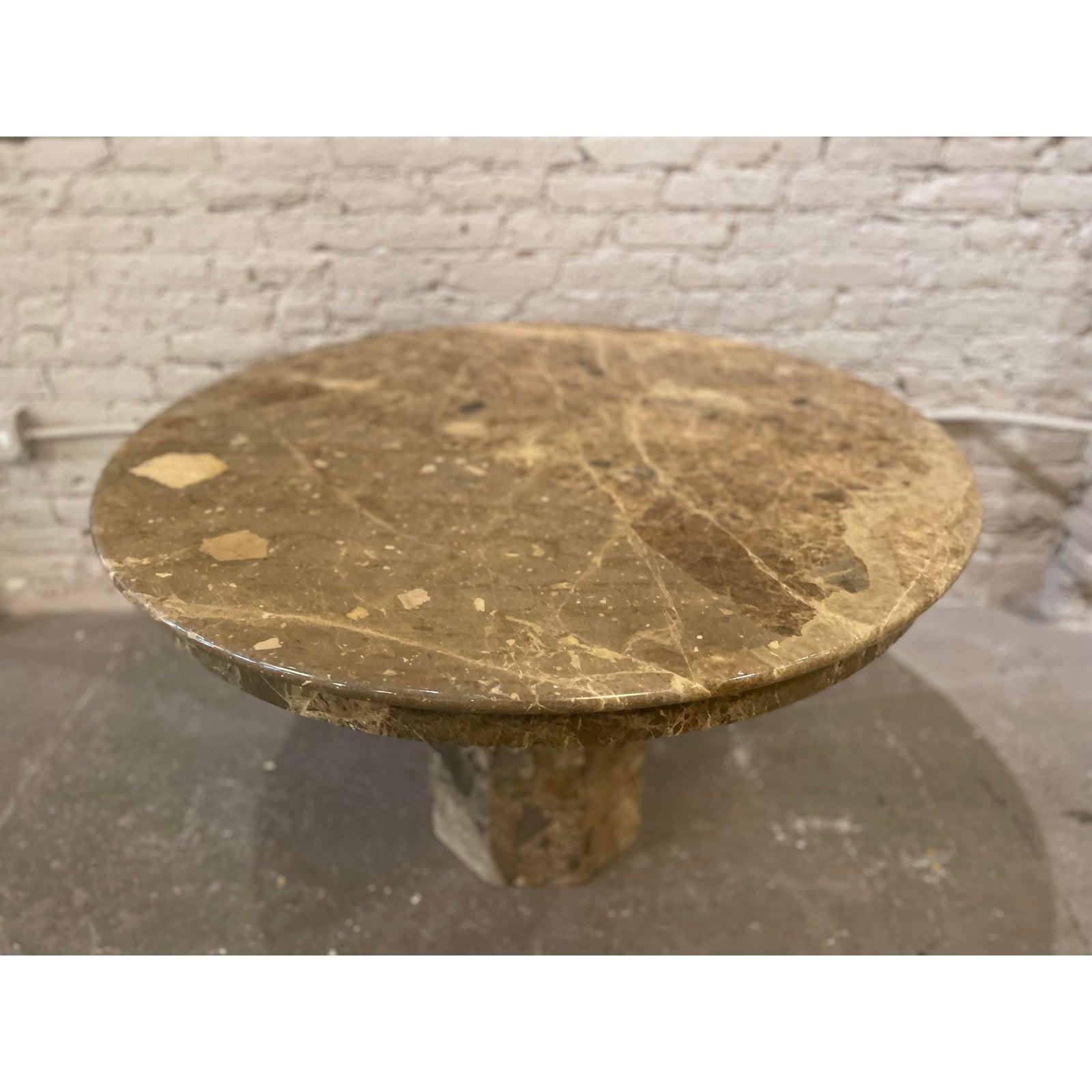 Tavolo da pranzo da ingresso in marmo italiano Emperado vintage degli anni '80 in vendita 3