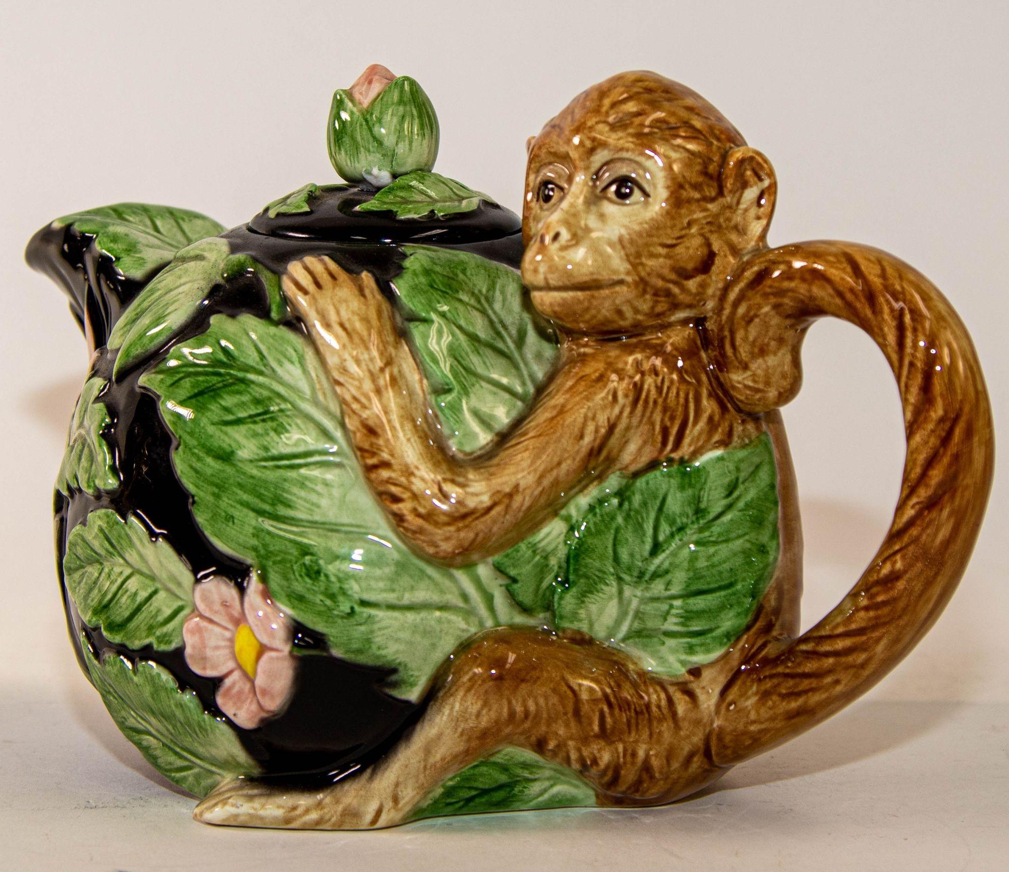 majolica frog teapot