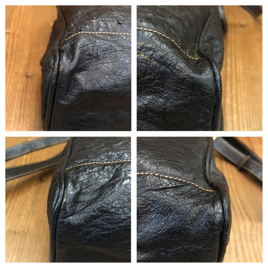 1980s Vintage GUCCI Black Ostrich Leather Messenger Bag Men 1