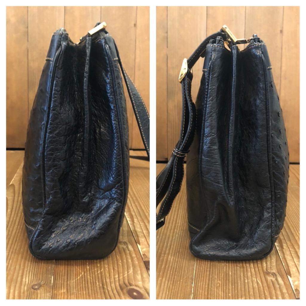 1980s Vintage GUCCI Black Ostrich Leather Messenger Bag Men 2