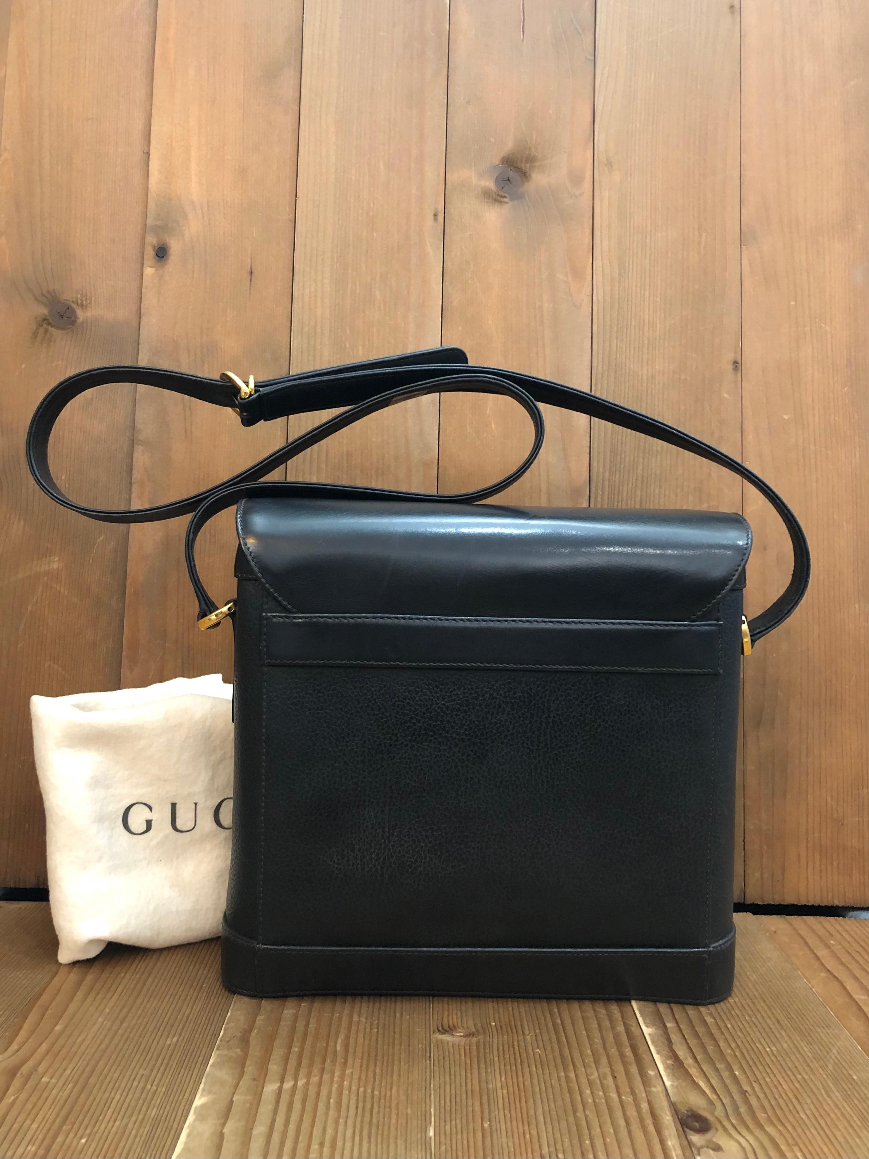 1980 Vintage GUCCI Box Bucket Shoulder Bag Calfskin Black Bon état - En vente à Bangkok, TH