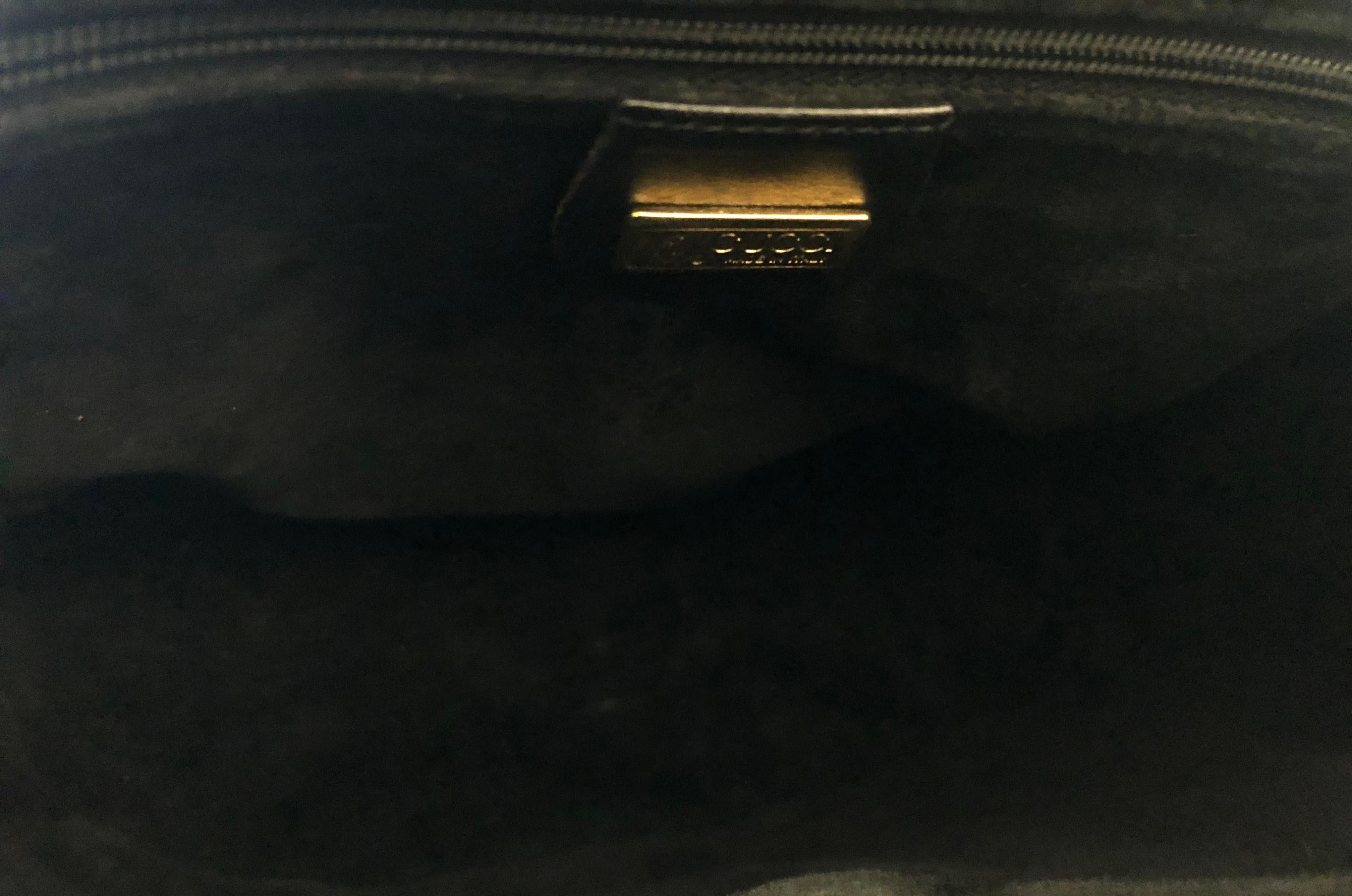 1980 Vintage GUCCI Box Bucket Shoulder Bag Calfskin Black en vente 6