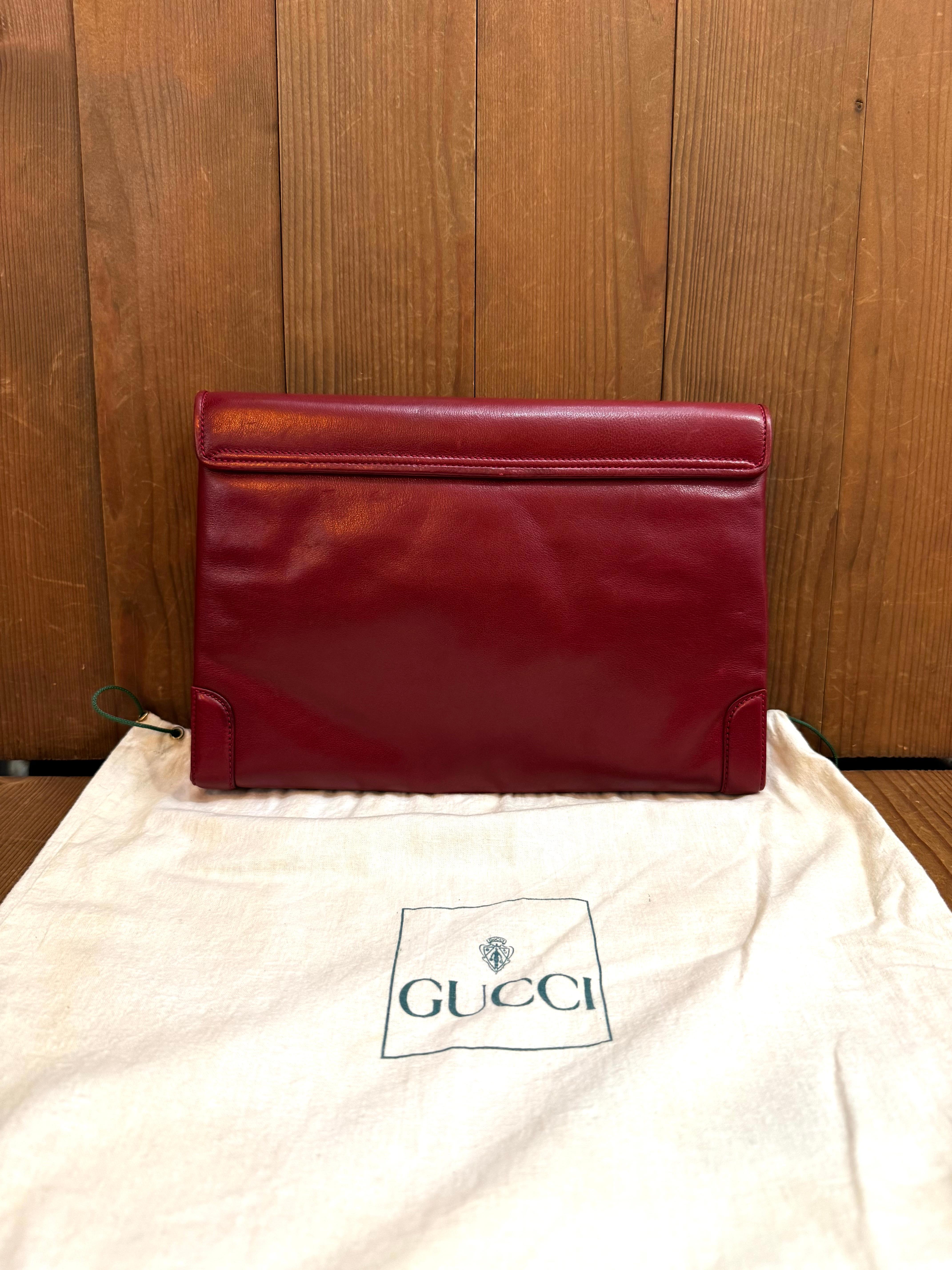 Red 1980s Vintage GUCCI Calfskin Leather Clutch Bag Burgundy For Sale
