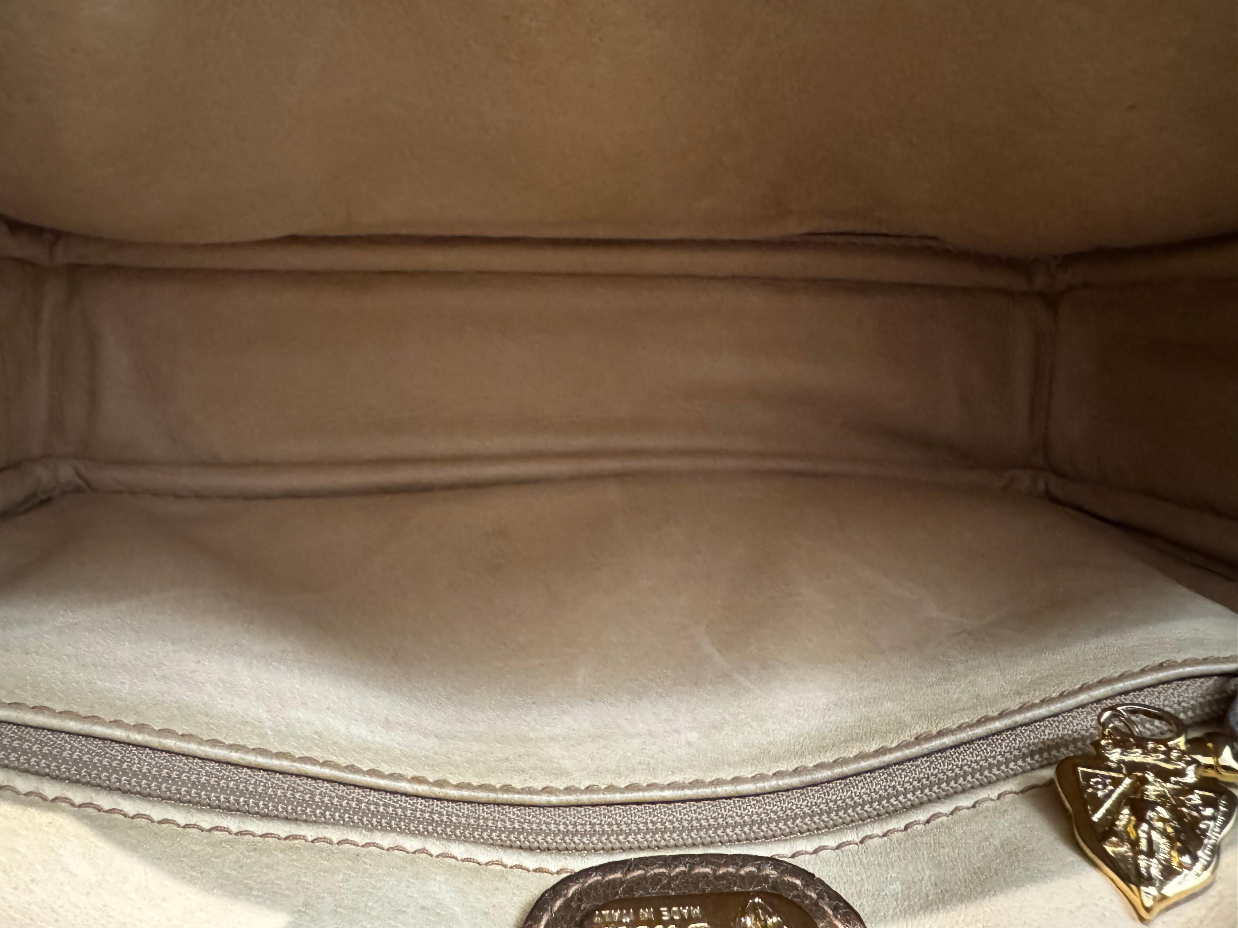 Años 80 Vintage GUCCI Bolsa para cámara Piel de cerdo Marrón en venta 6
