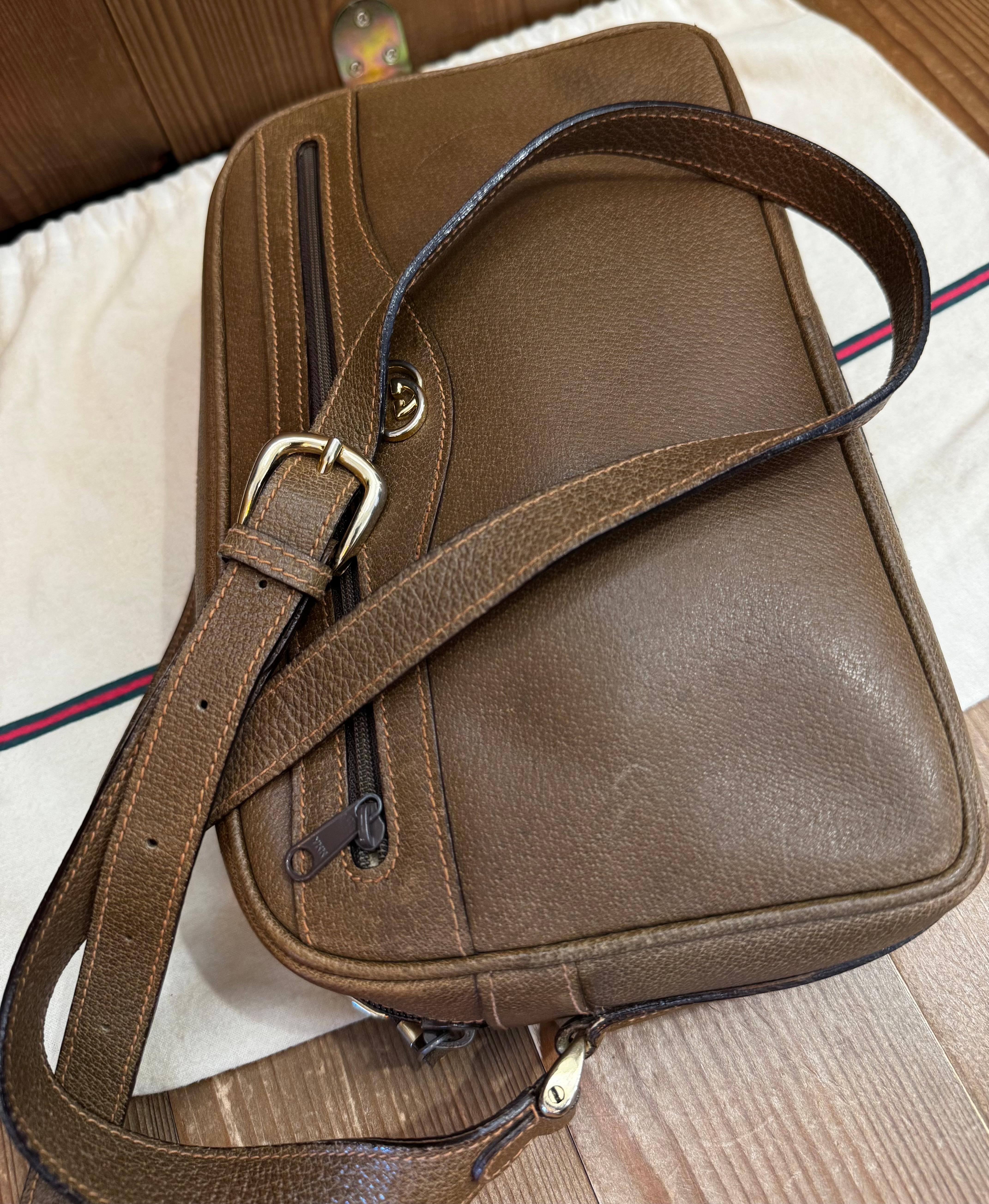 Años 80 Vintage GUCCI Bolsa para cámara Piel de cerdo Marrón en venta 5