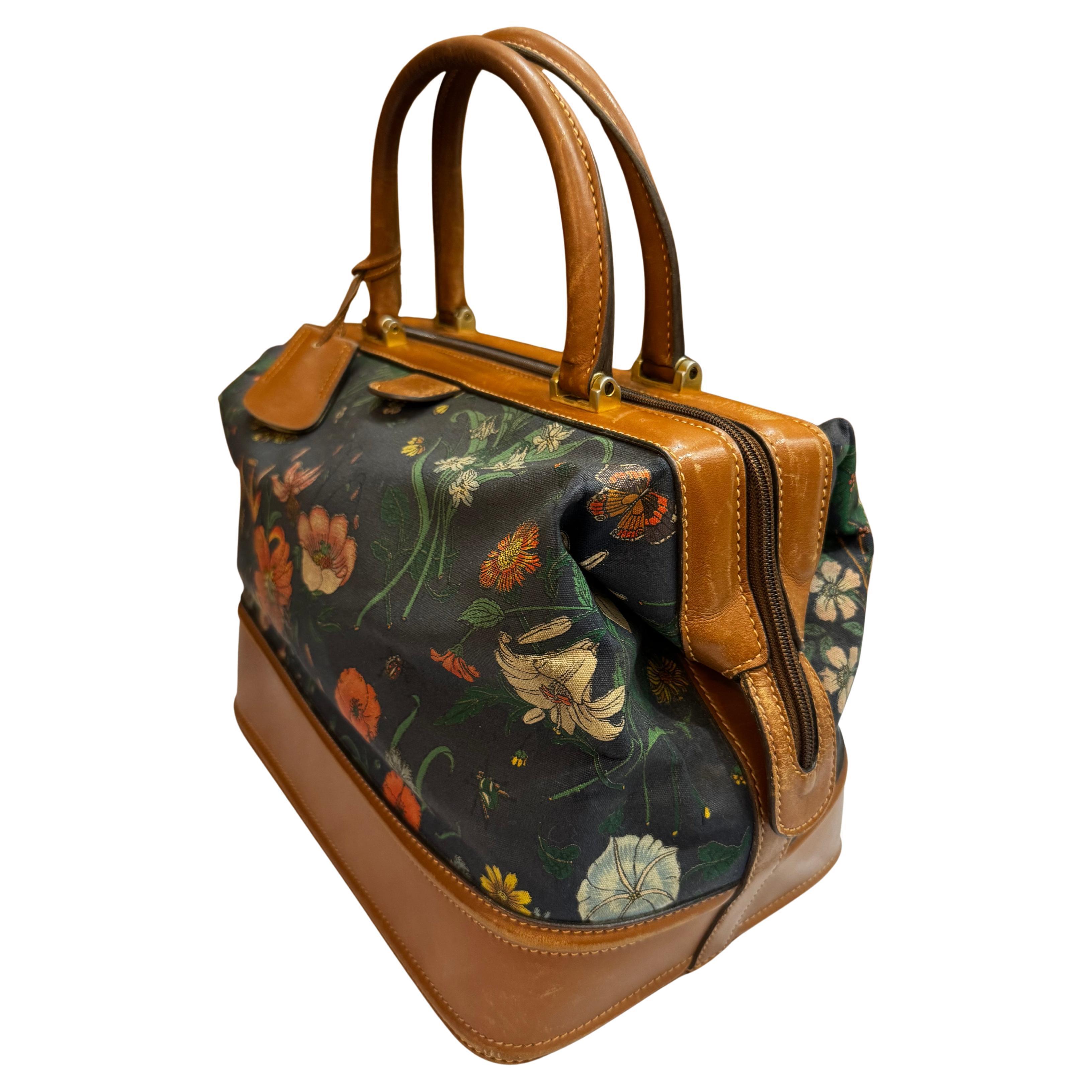 1980s Vintage GUCCI Floral Canvas Vanity Train Case 7