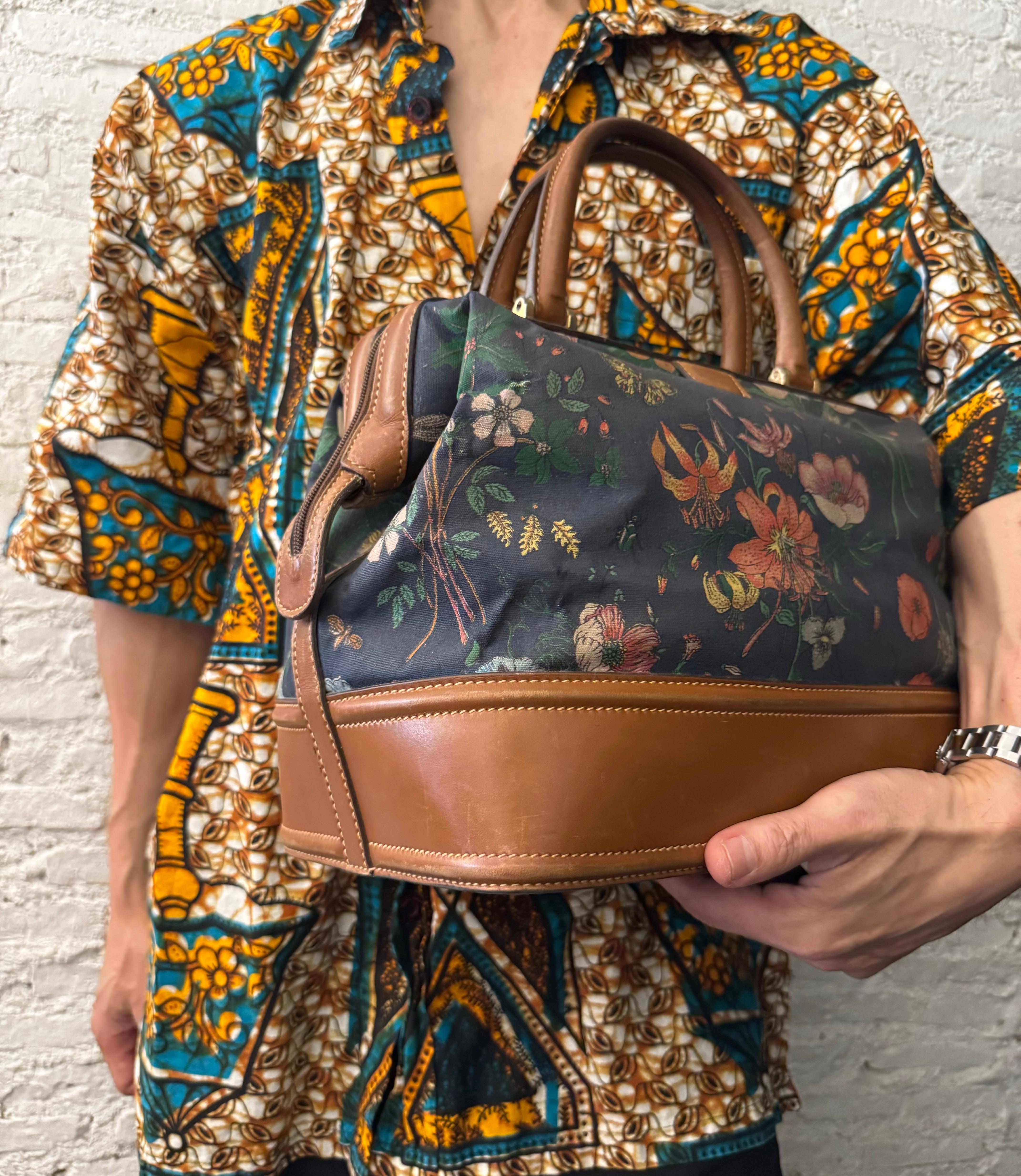 1980s Vintage GUCCI Floral Canvas Vanity Train Case In Fair Condition In Bangkok, TH