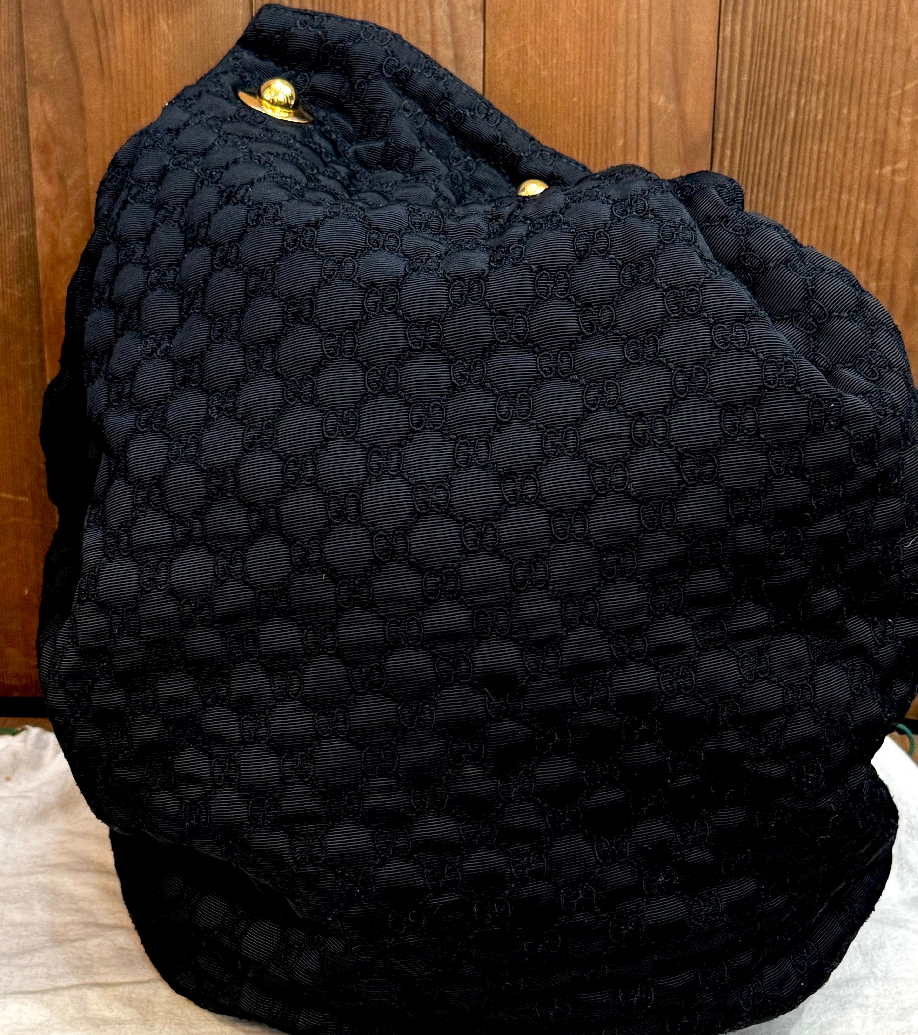 1980 Vintage GUCCI GG Sac à bandoulière brodé avec chaîne Noir en vente 8