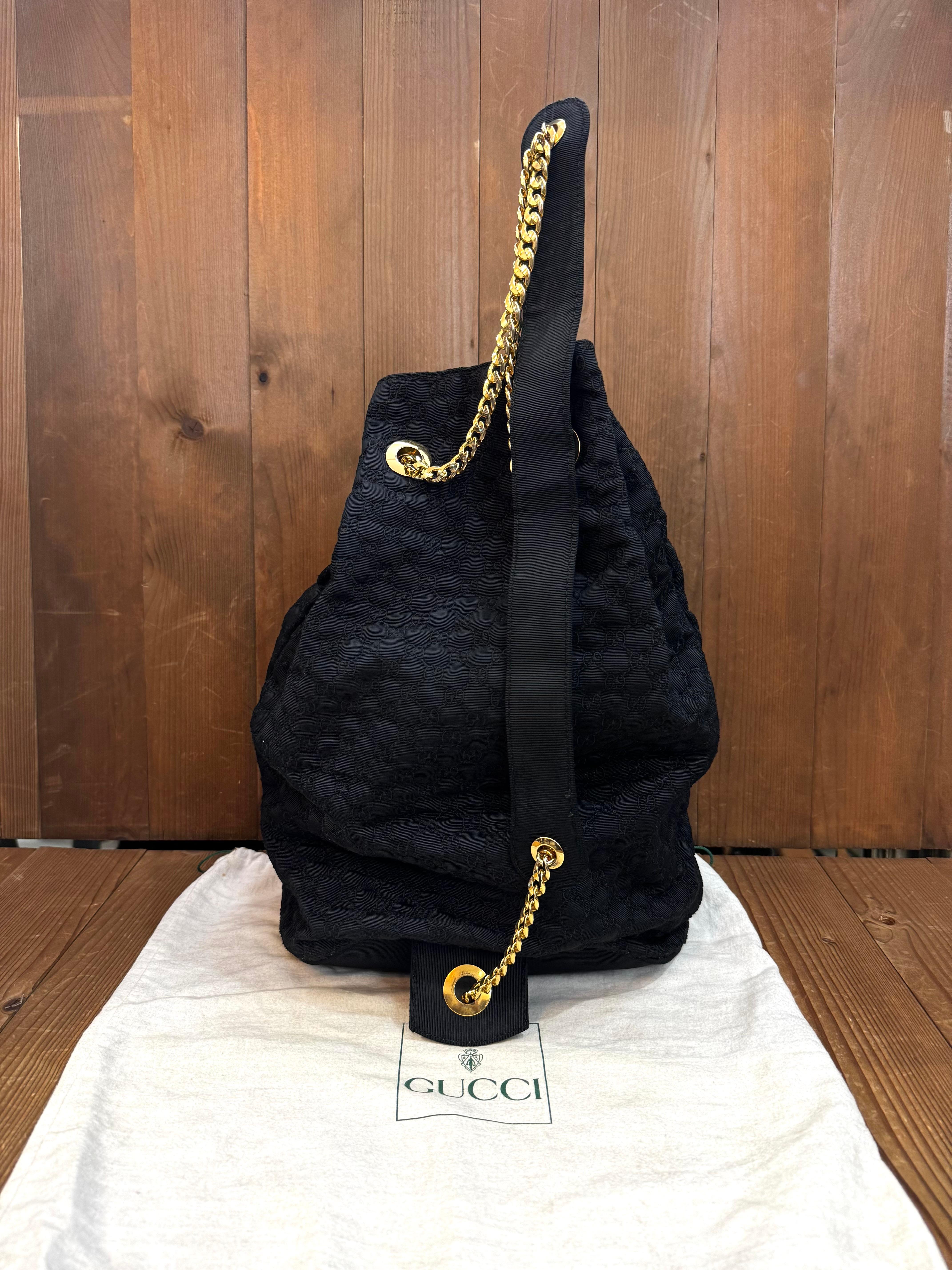 1980 Vintage GUCCI GG Sac à bandoulière brodé avec chaîne Noir Unisexe en vente