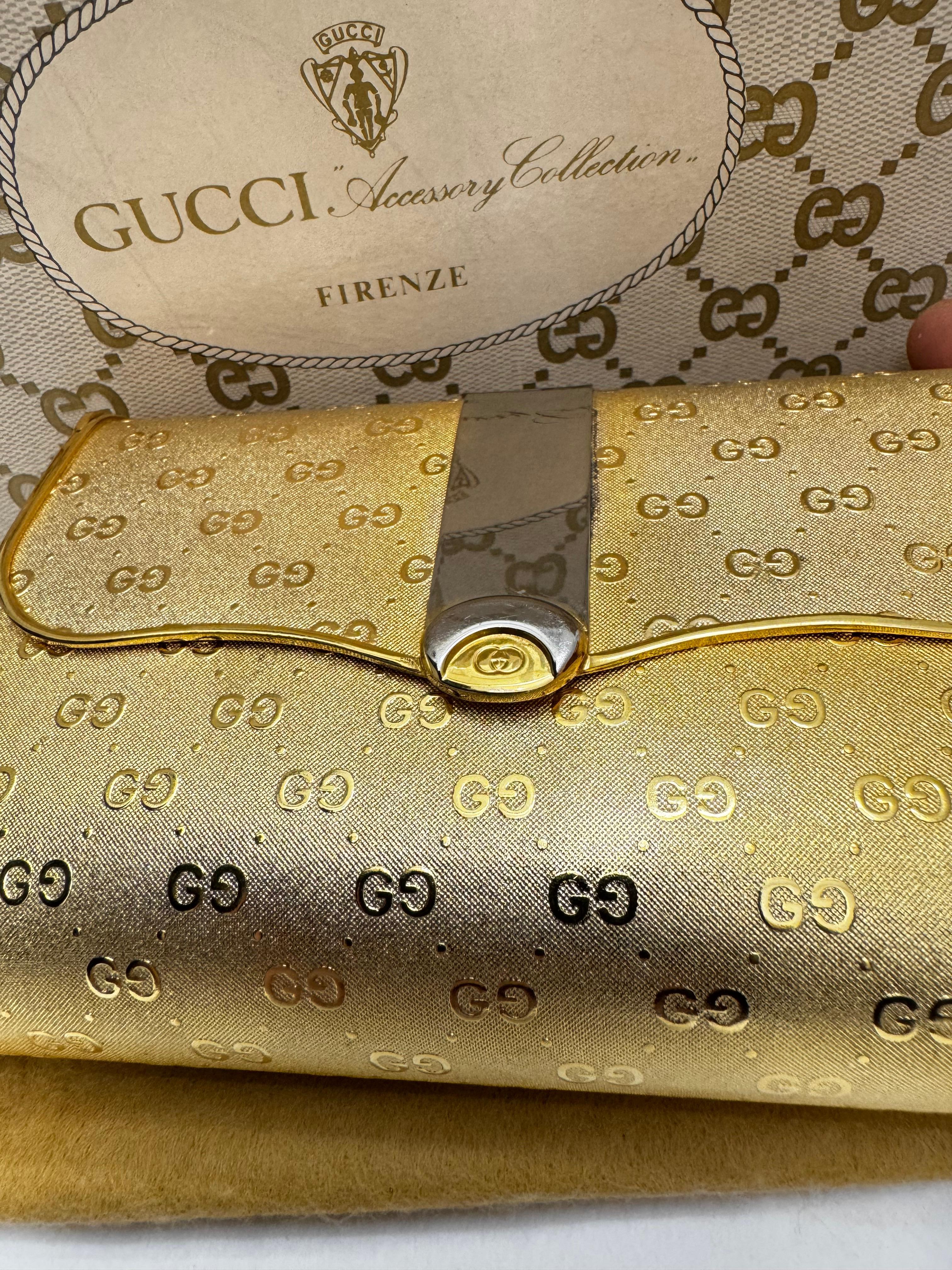 1980s Vintage GUCCI Gold Toned Metallic Clutch Crossbody Bag 7