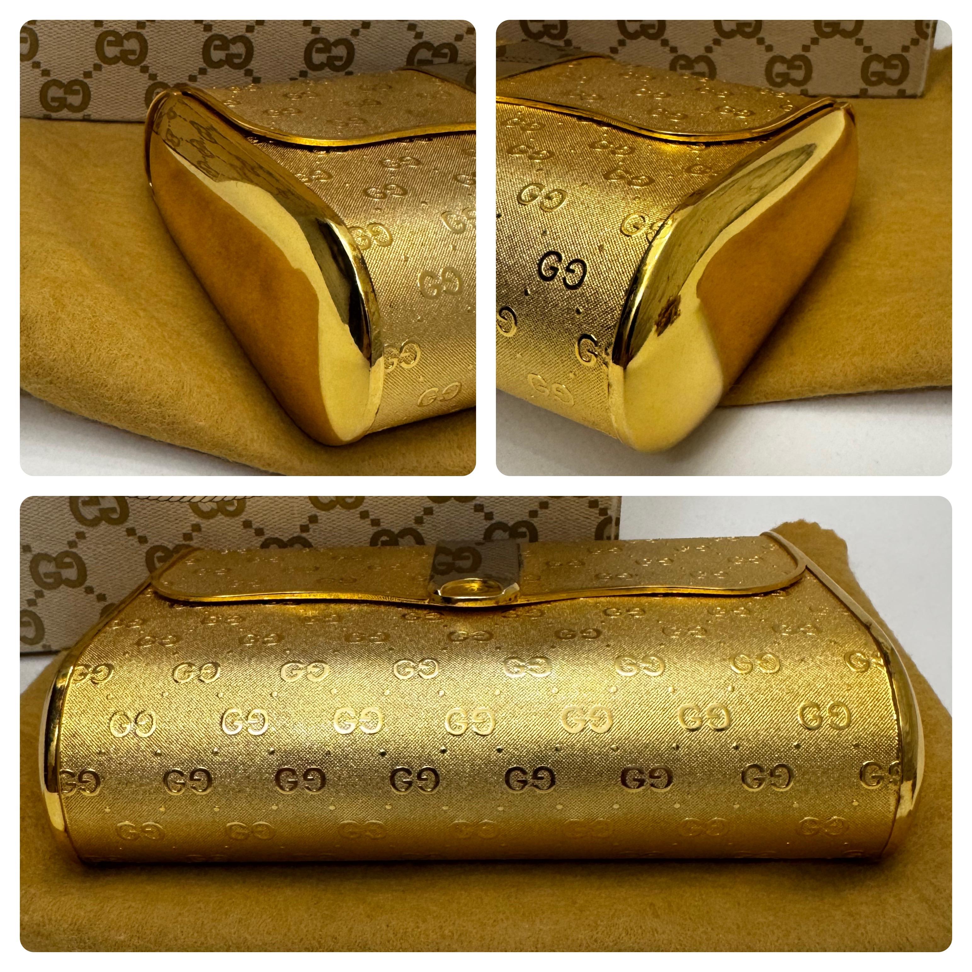 1980s Vintage GUCCI Gold Toned Metallic Clutch Crossbody Bag 1