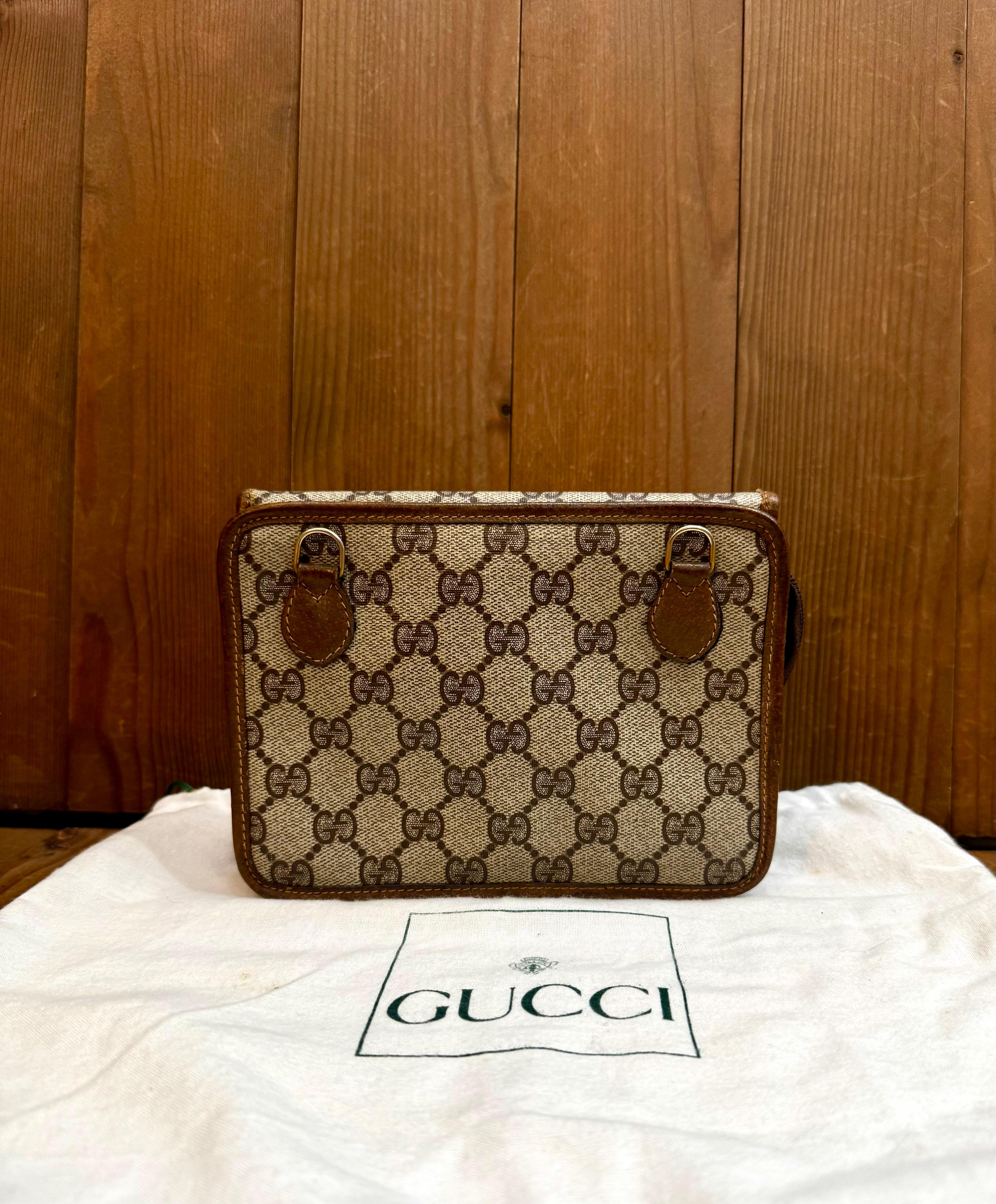 1980s Vintage GUCCI Monogram Canvas Mini Tri-Fold Crossbody Bag Brown In Good Condition For Sale In Bangkok, TH