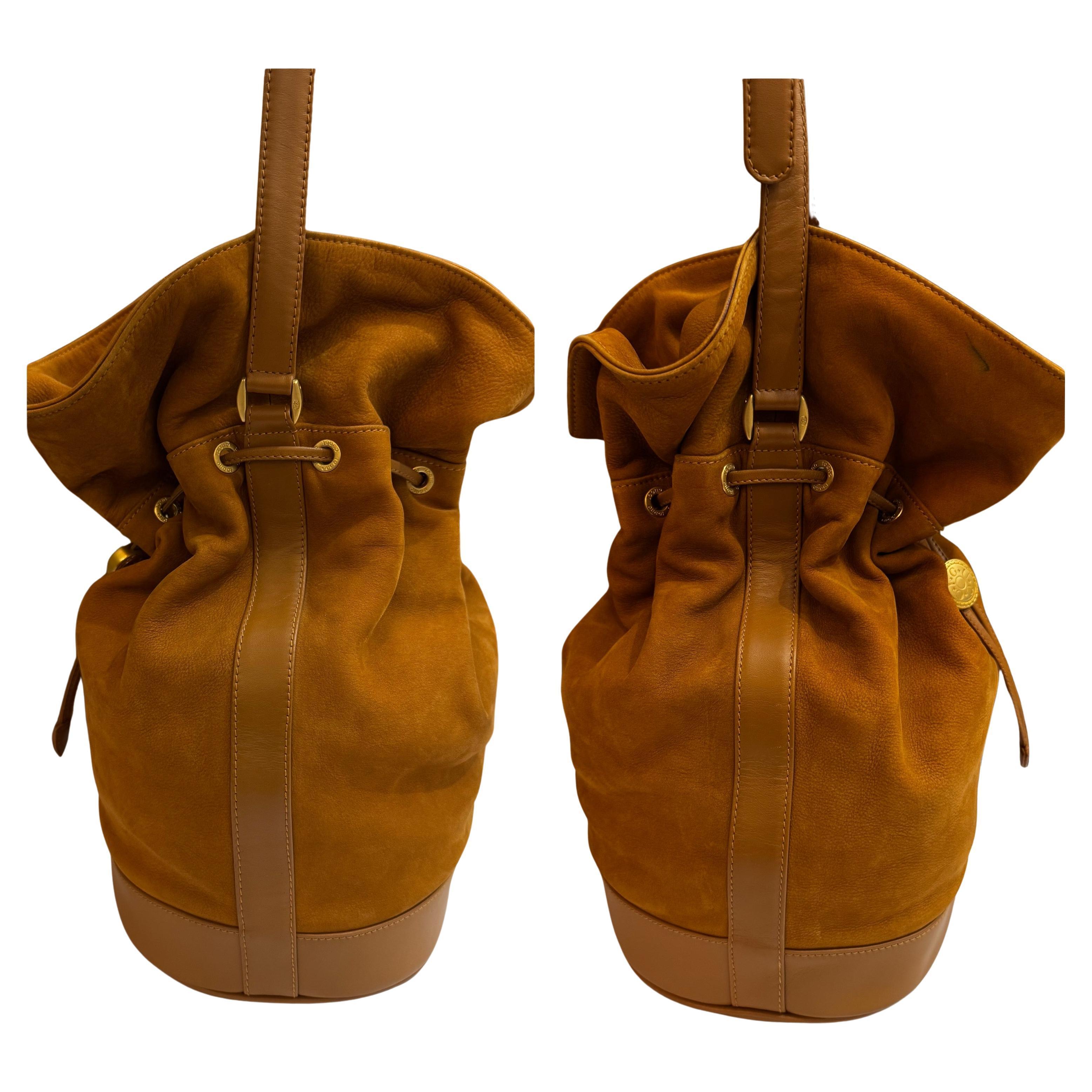 1980s Vintage GUCCI Nubuck Bucket Drawstring Shoulder Bag Caramel Large For Sale 2