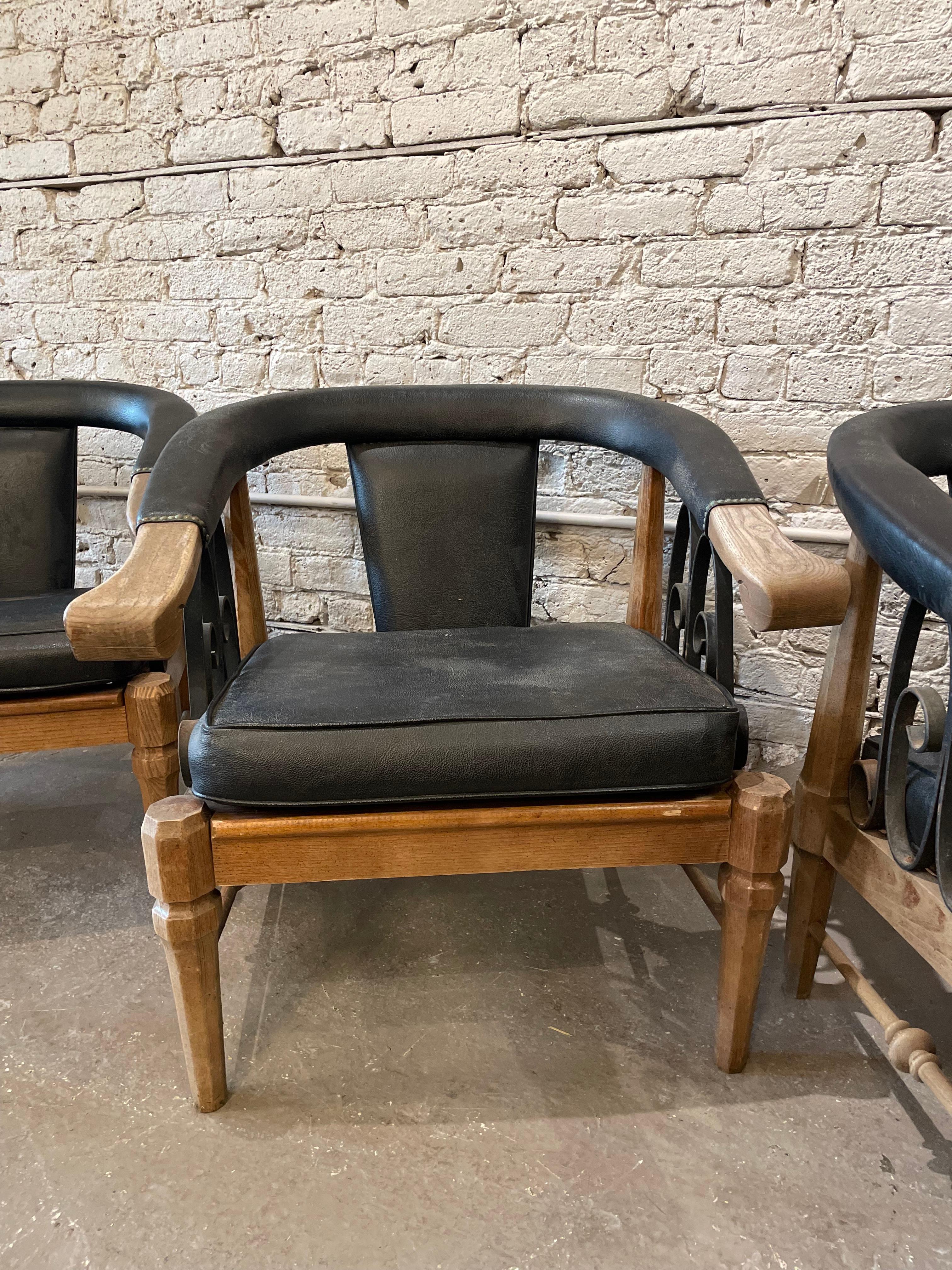 1980s Vintage Horseshoe Chairs - Set of 3 In Fair Condition For Sale In Chicago, IL