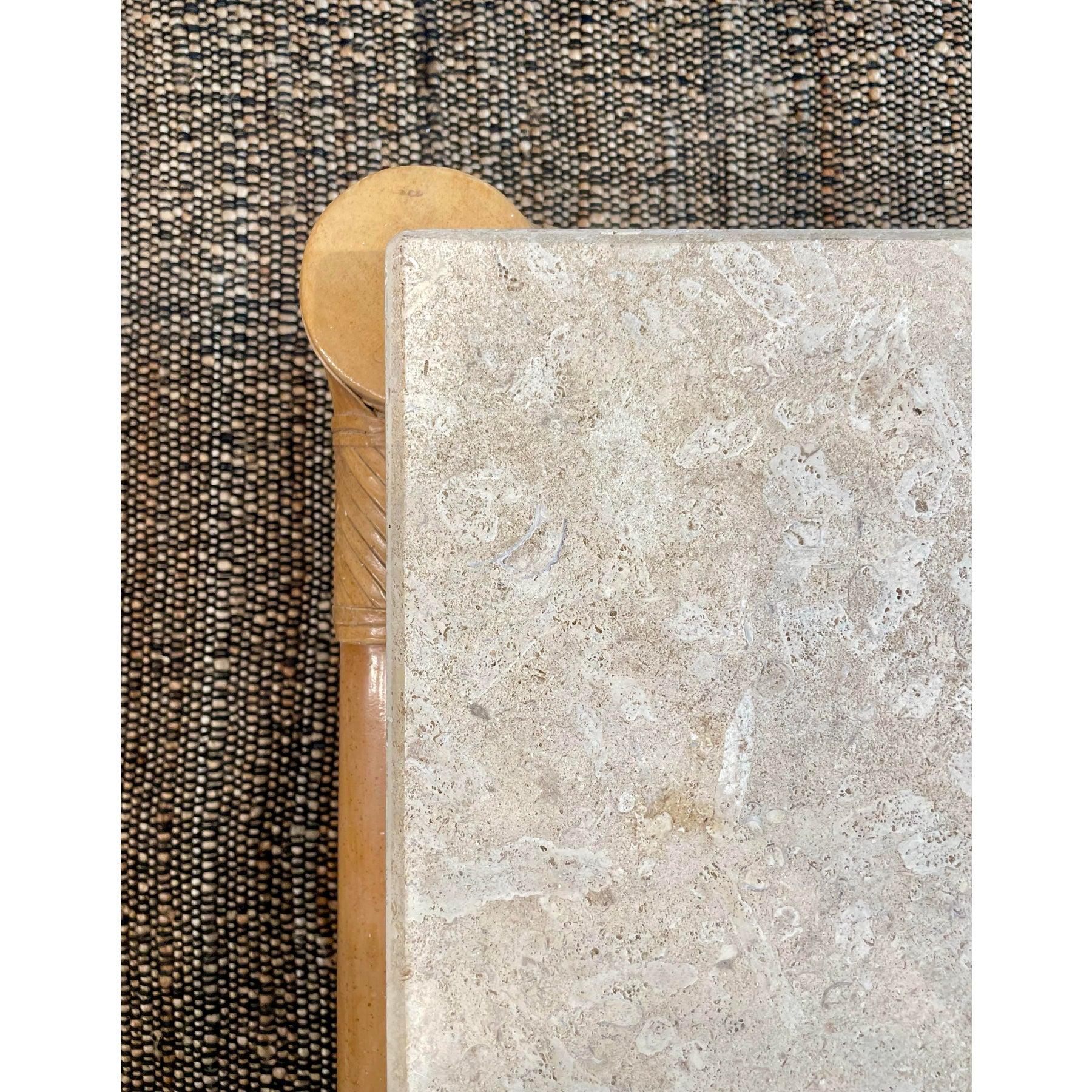 Table basse en travertin et bambou des années 1980 de style Vintage à la manière de Henredon en vente 3