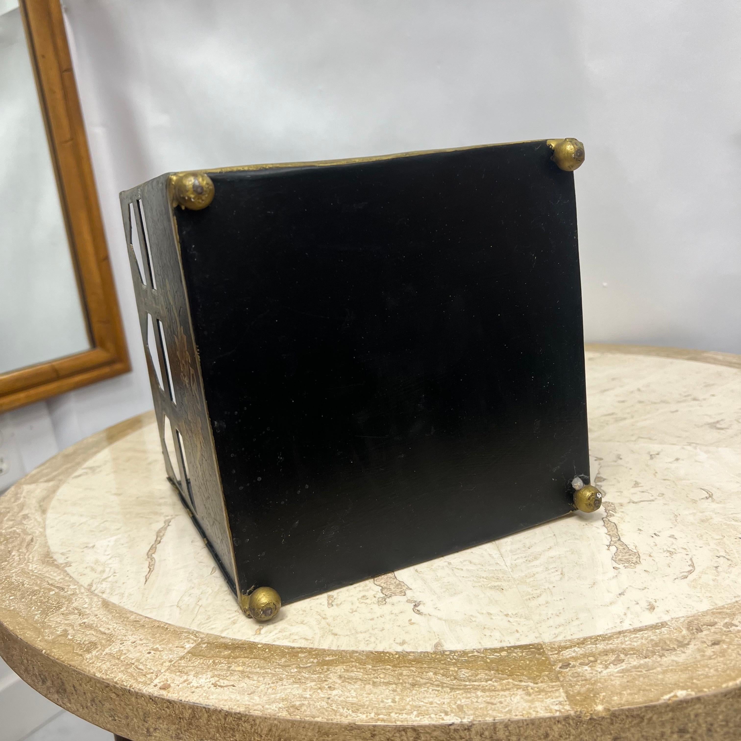 Fine XX secolo Cestino per la spazzatura in stile italiano vintage degli anni '80, nero e oro in vendita