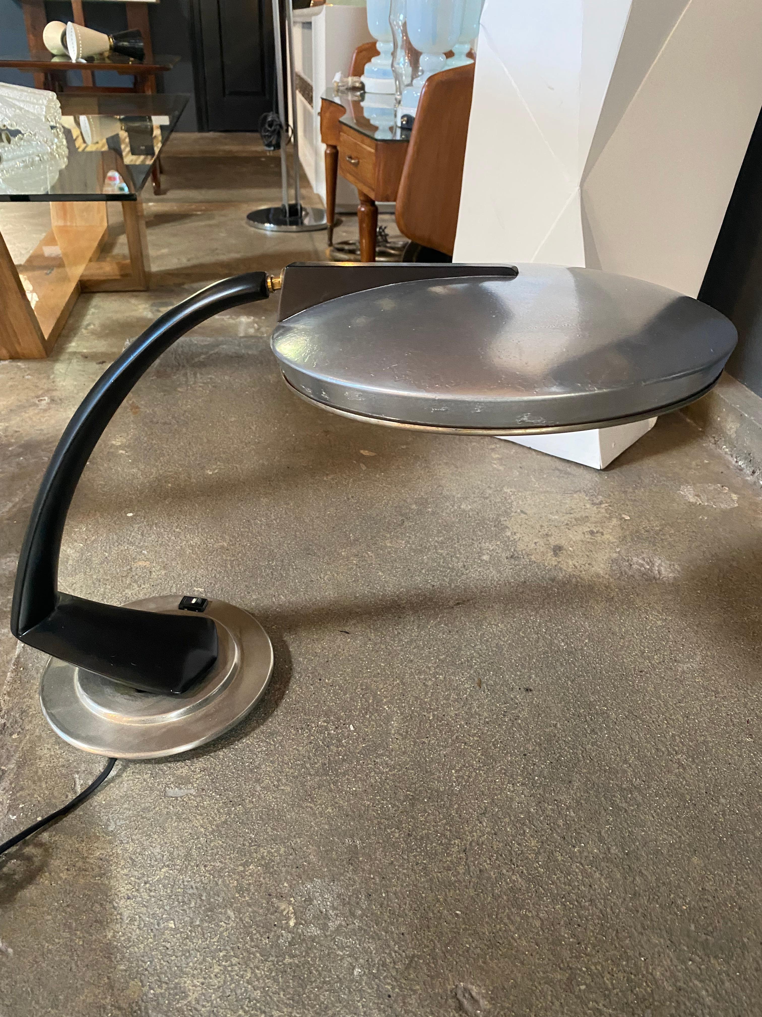 1980s Vintage Italian Table Lamp In Good Condition For Sale In Los Angeles, CA