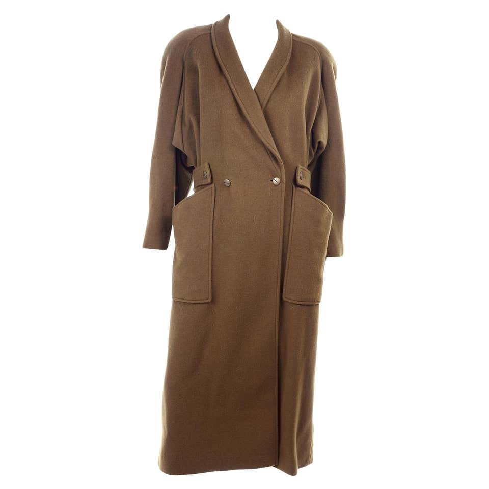 Vintage and Designer Coats and Outerwear - 4,867 For Sale at 1stdibs ...