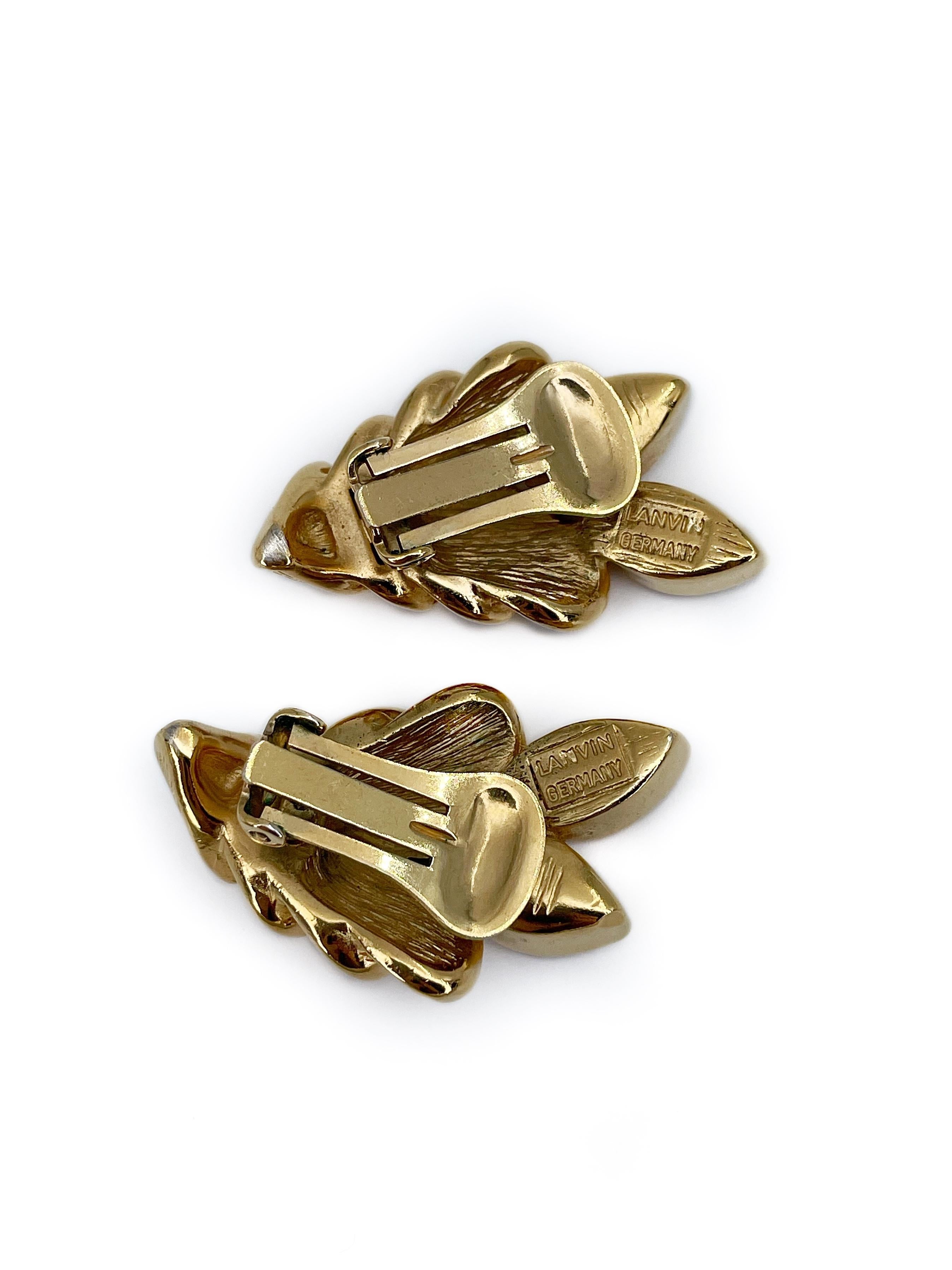 1980s Vintage Lanvin Gold Tone Colourful Rhinestone Floral Clip On Earrings In Good Condition In Vilnius, LT