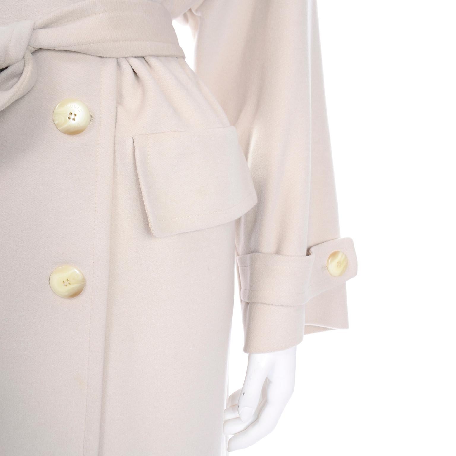 Women's 1980s Vintage Louis Feraud Cream Cashmere Wool Angora Coat with Belt For Sale