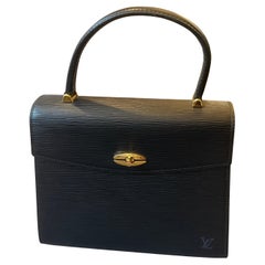 1980s Vintage Louis Vuitton Speedy 30 in Noir Epi Leather