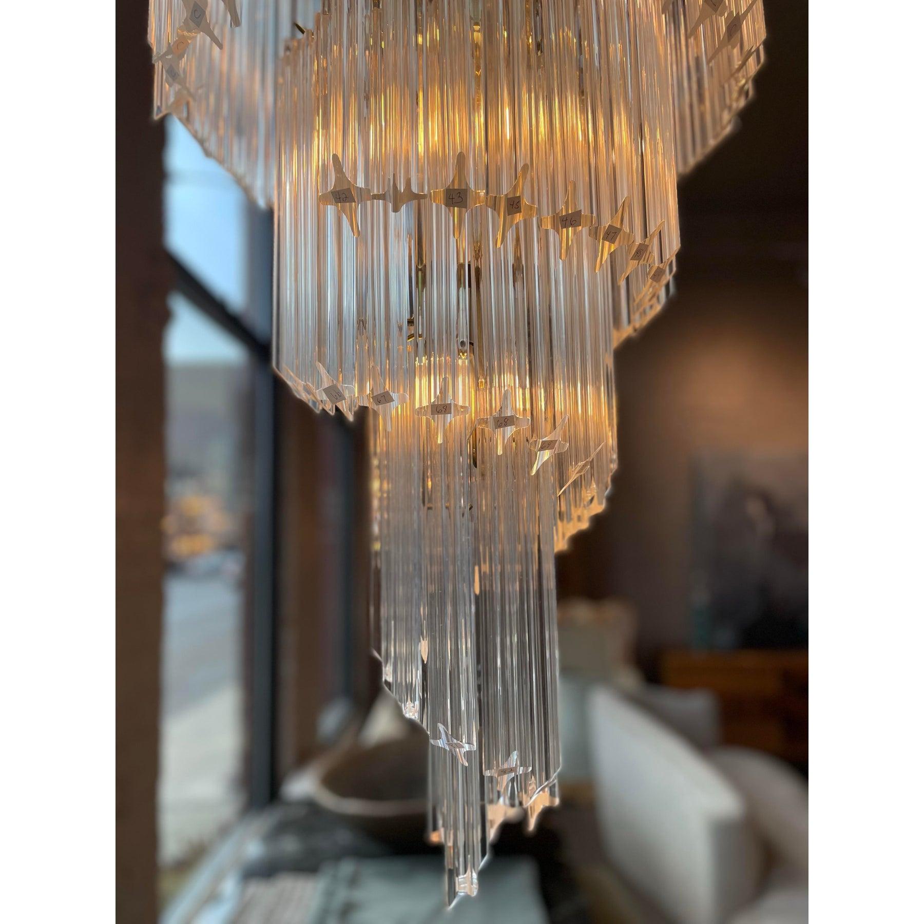 American 1980s Vintage Lucite Spiral Chandelier For Sale