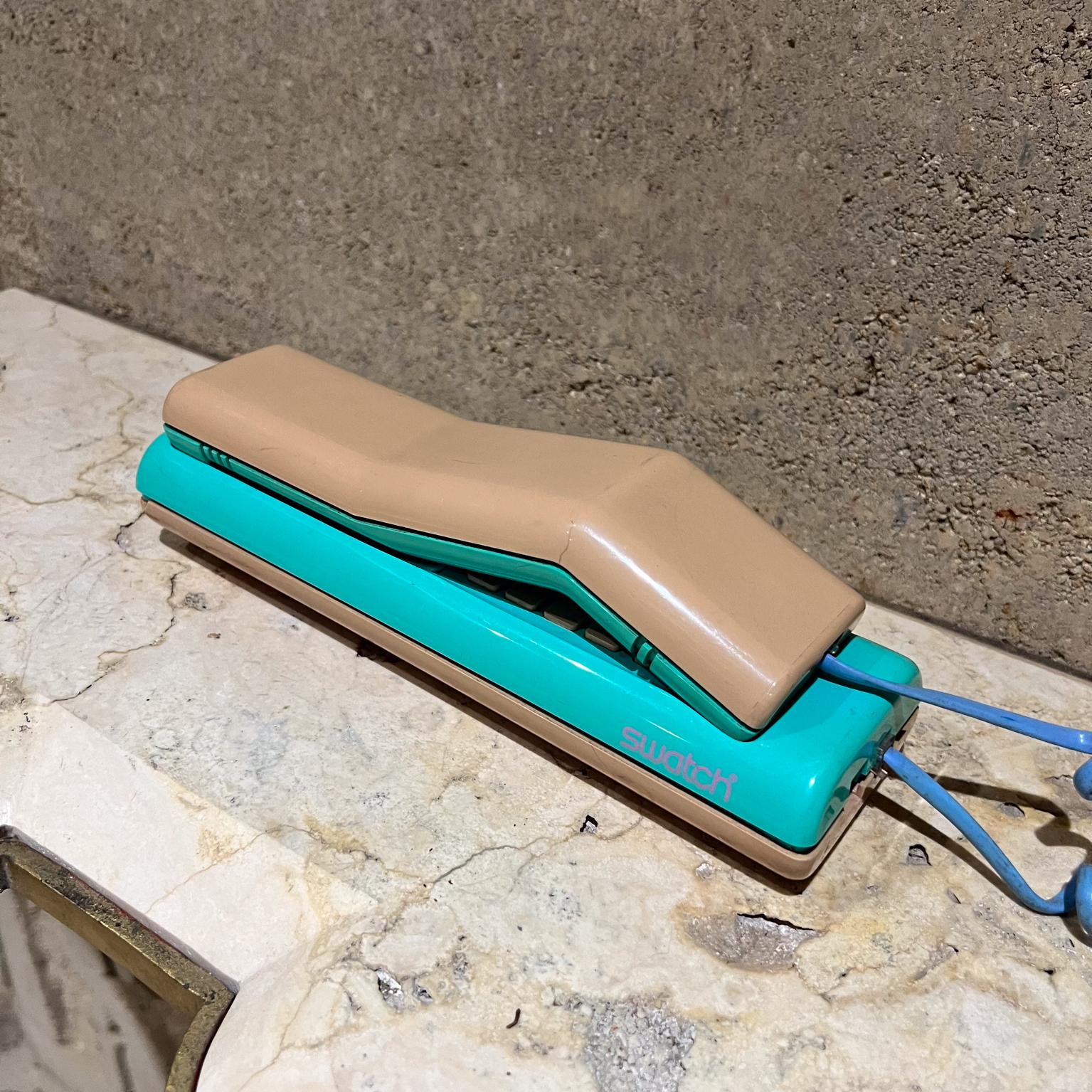 Postmoderne Phone Twin Memphis Swatch des années 1980 en vente