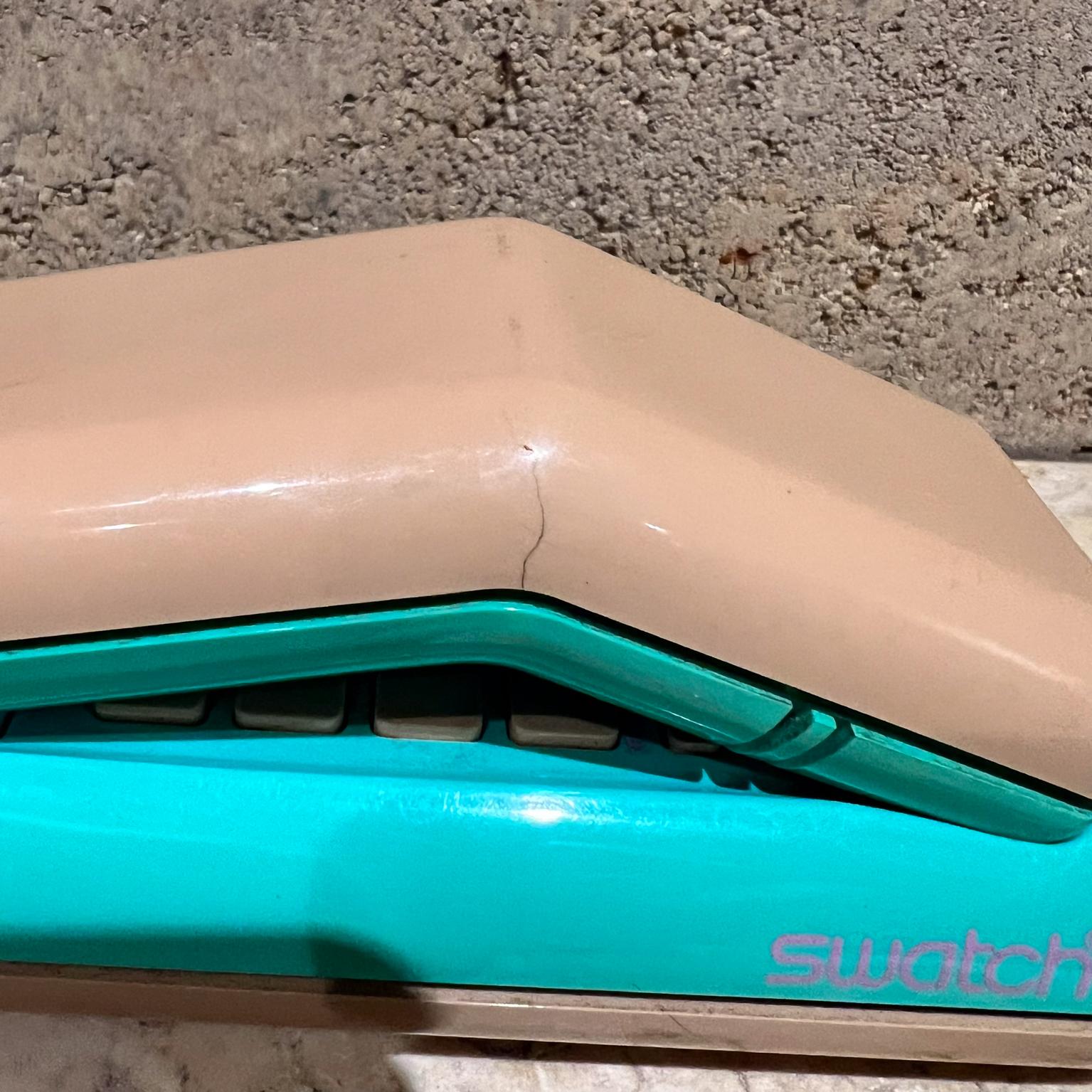 Taïwanais Phone Twin Memphis Swatch des années 1980 en vente