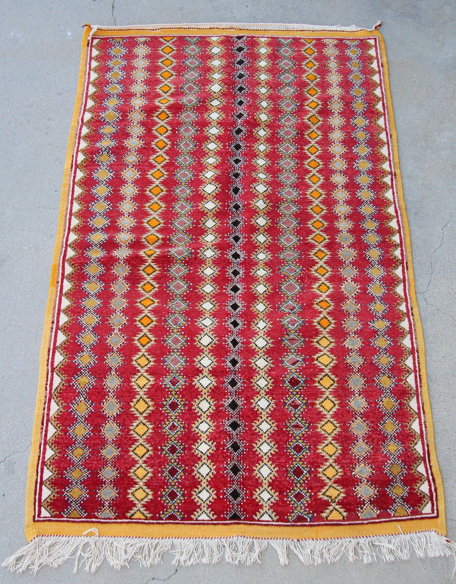 Folk Art 1980s Vintage Moroccan Boujad Hand-Woven Tribal Rug For Sale