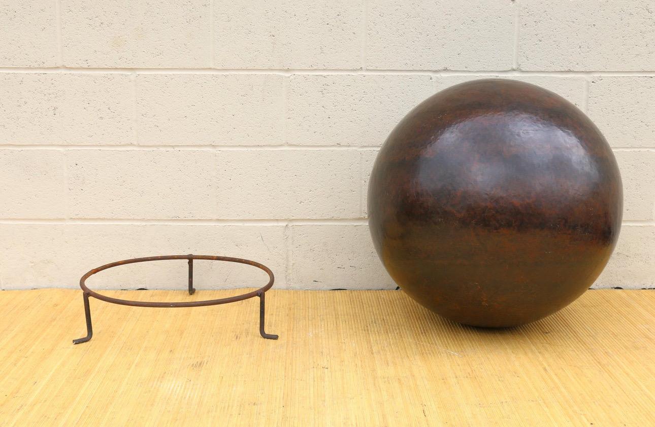 1980s Vintage Pair of Copper Spheres Sculptures by Robert Kuo For Sale 1