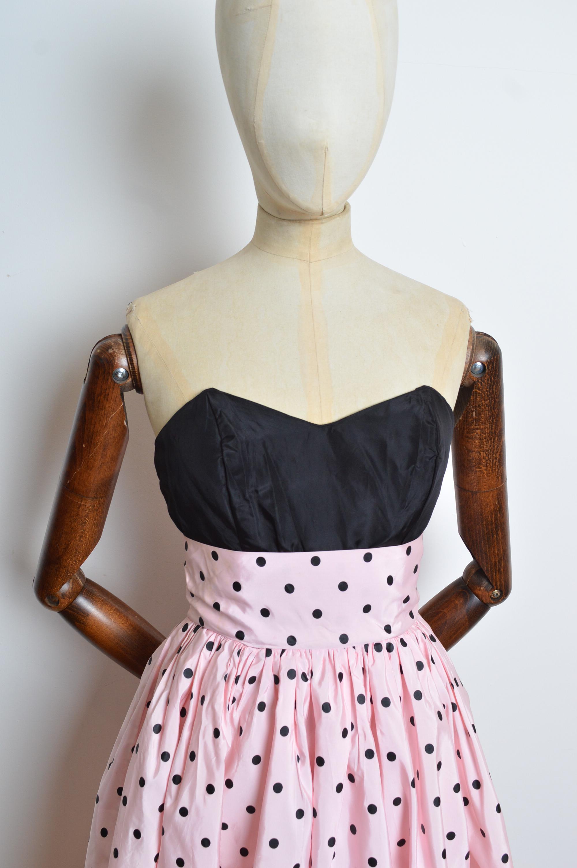 1980's Vintage Pastel Pink Taffeta Strapless Polka Dot Cocktail Party Dress In Good Condition For Sale In Sheffield, GB