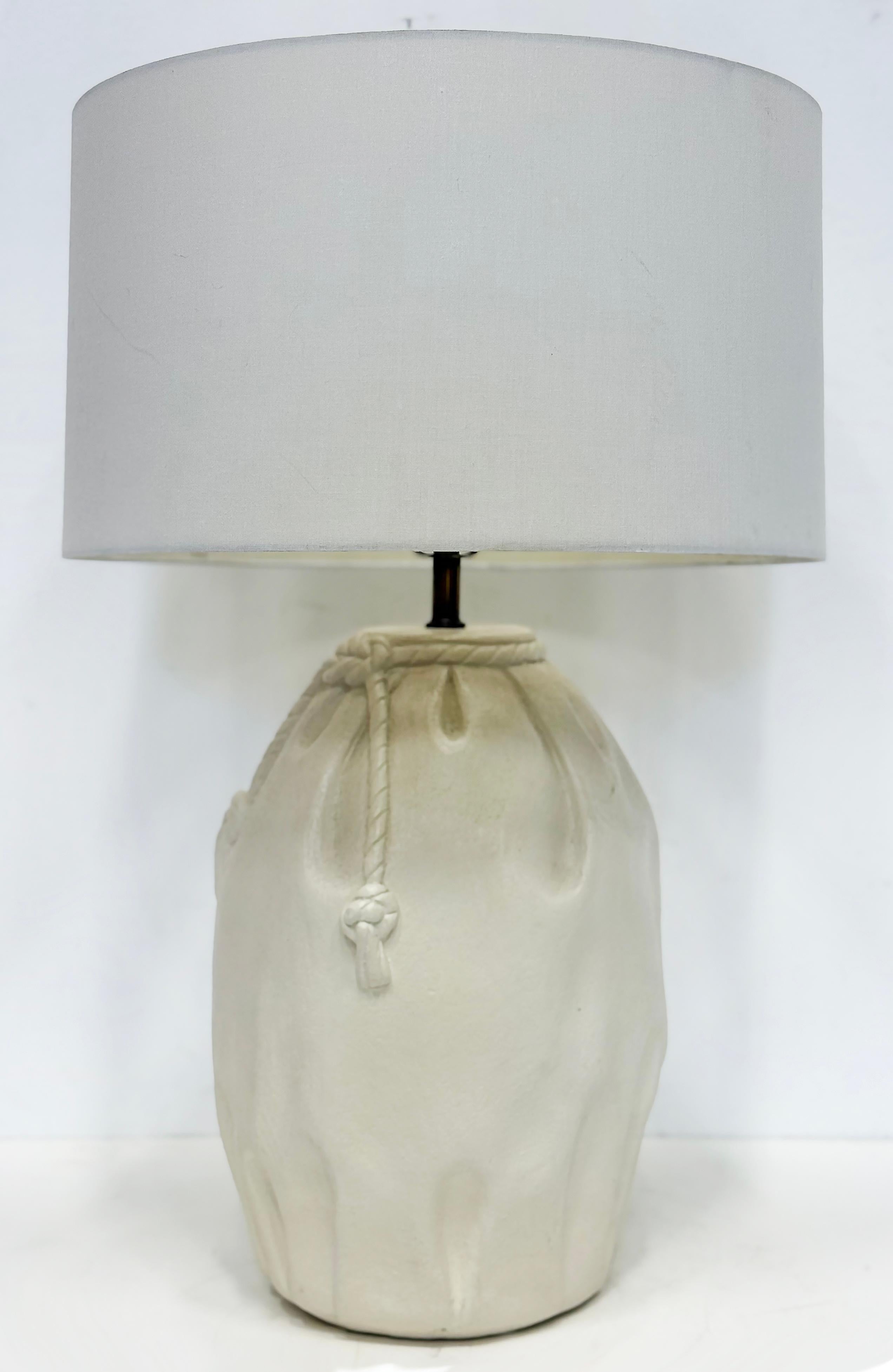 1980s Vintage Plaster Bag, Rope Lamps in John Dickinson Style, Pair In condizioni buone in vendita a Miami, FL