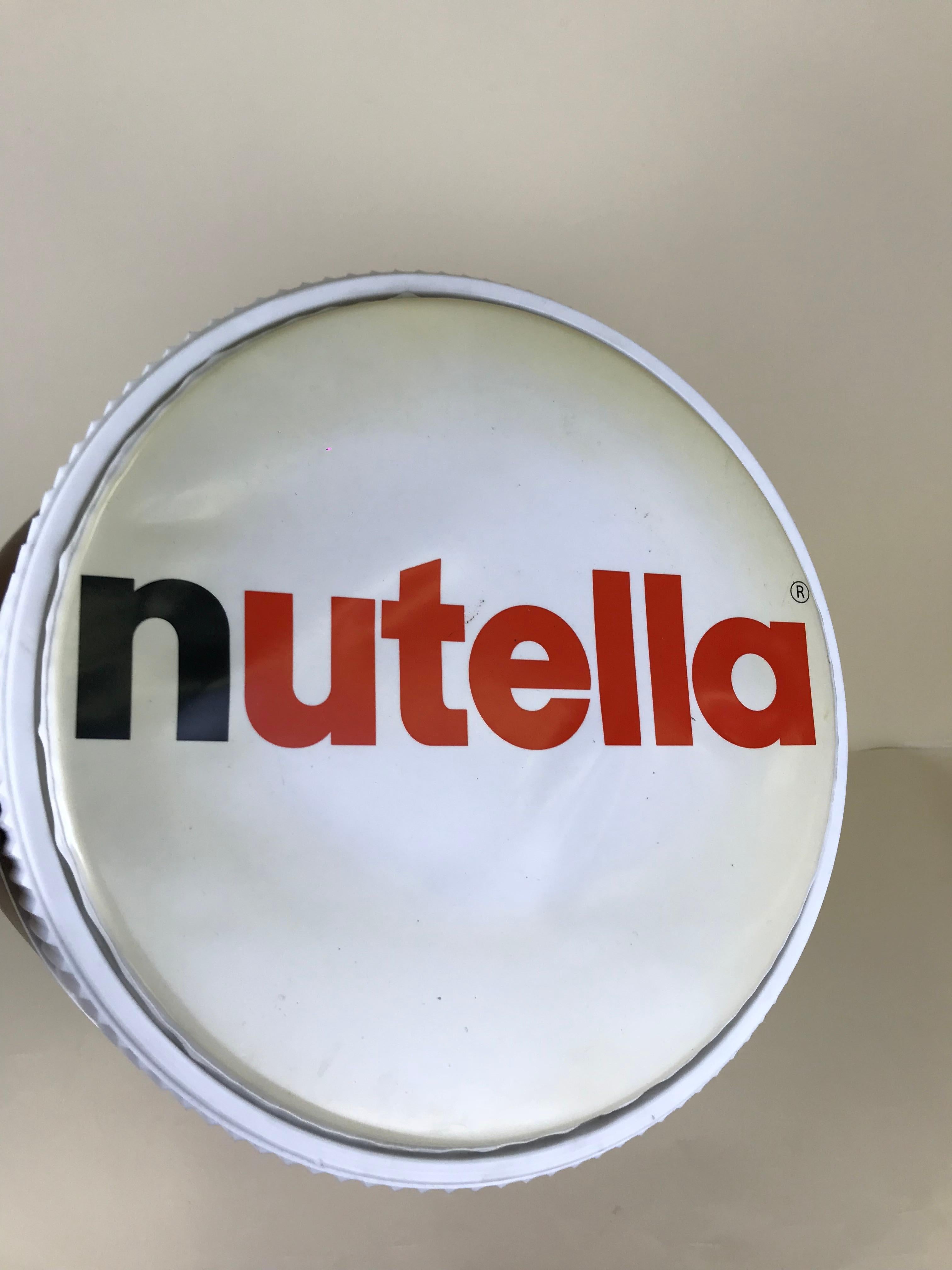 1980er Jahre Vintage Ferrero Nutella Hocker aus Kunststoff mit Kissenplatte, hergestellt in Italien 1