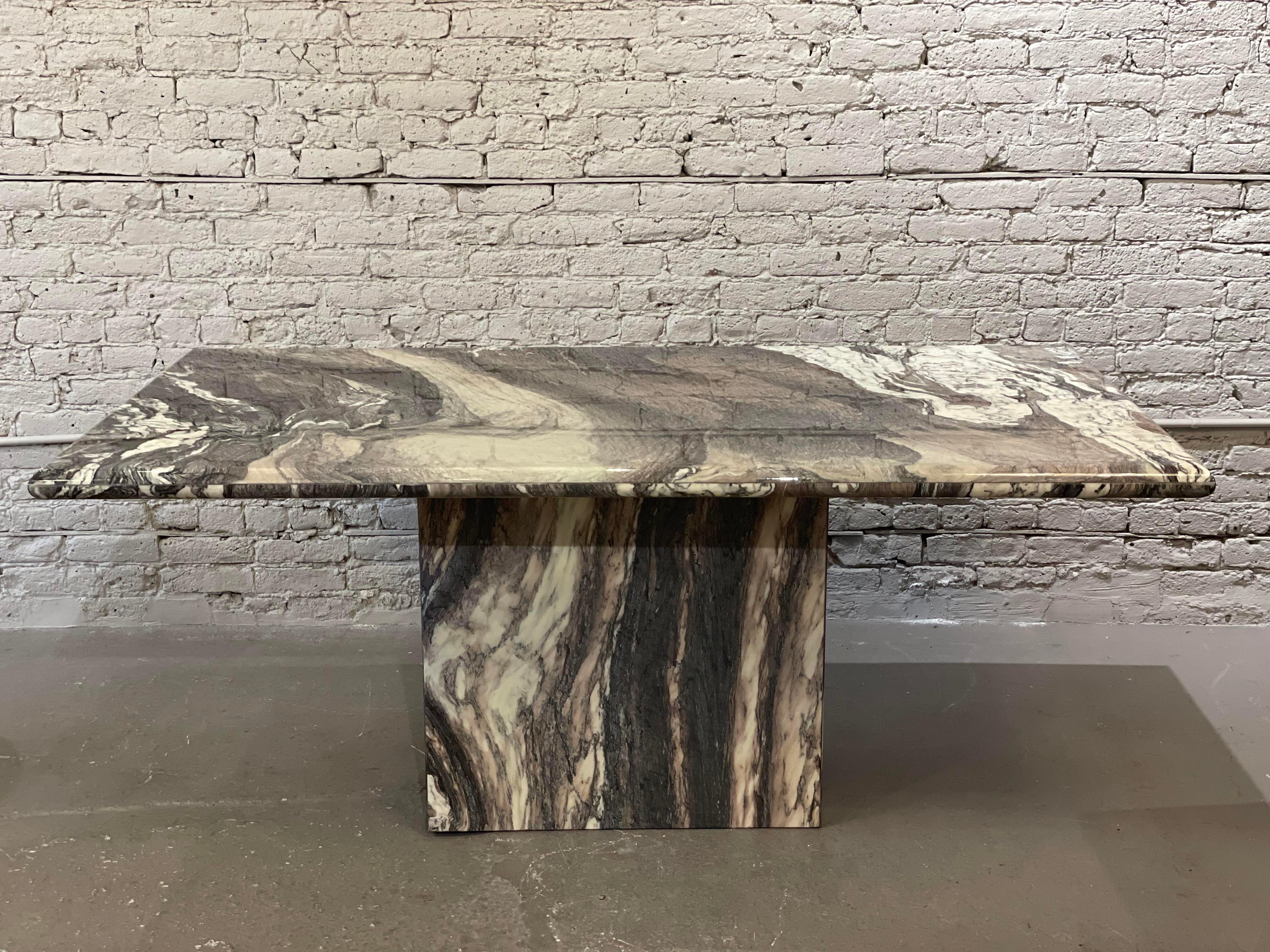 1980s Vintage Postmodern Cipollino Ondulato Marble Dining Table 4